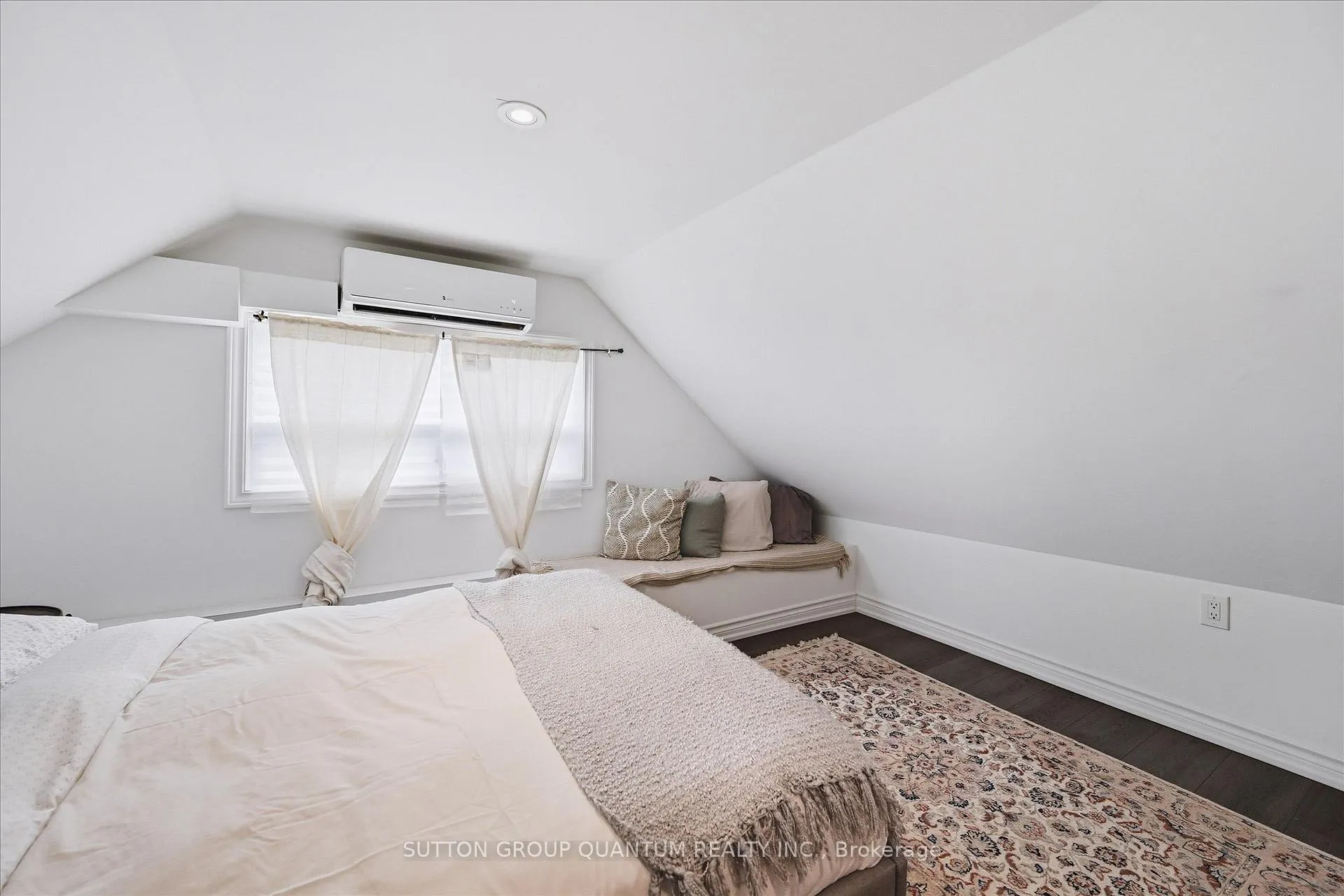 Photo 169 of 443 King William Street, Hamilton, Landsdale — HOMEH