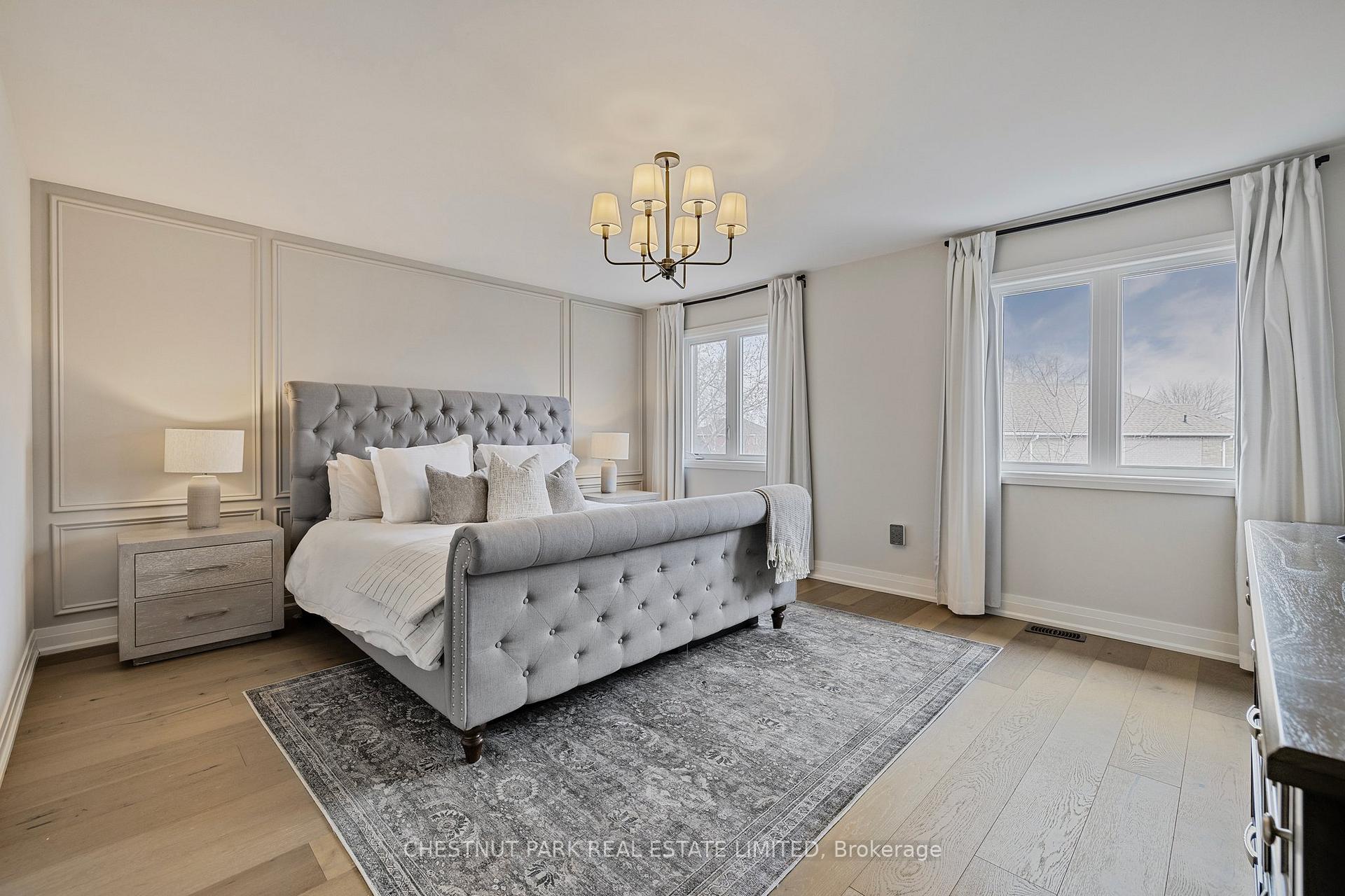 Photo 11 of 19 Low Boulevard, Uxbridge — HOMEH