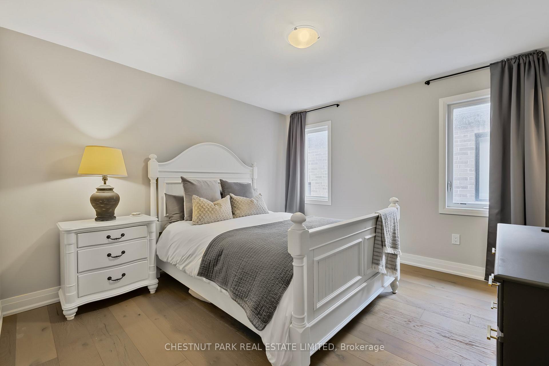 Photo 18 of 19 Low Boulevard, Uxbridge — HOMEH