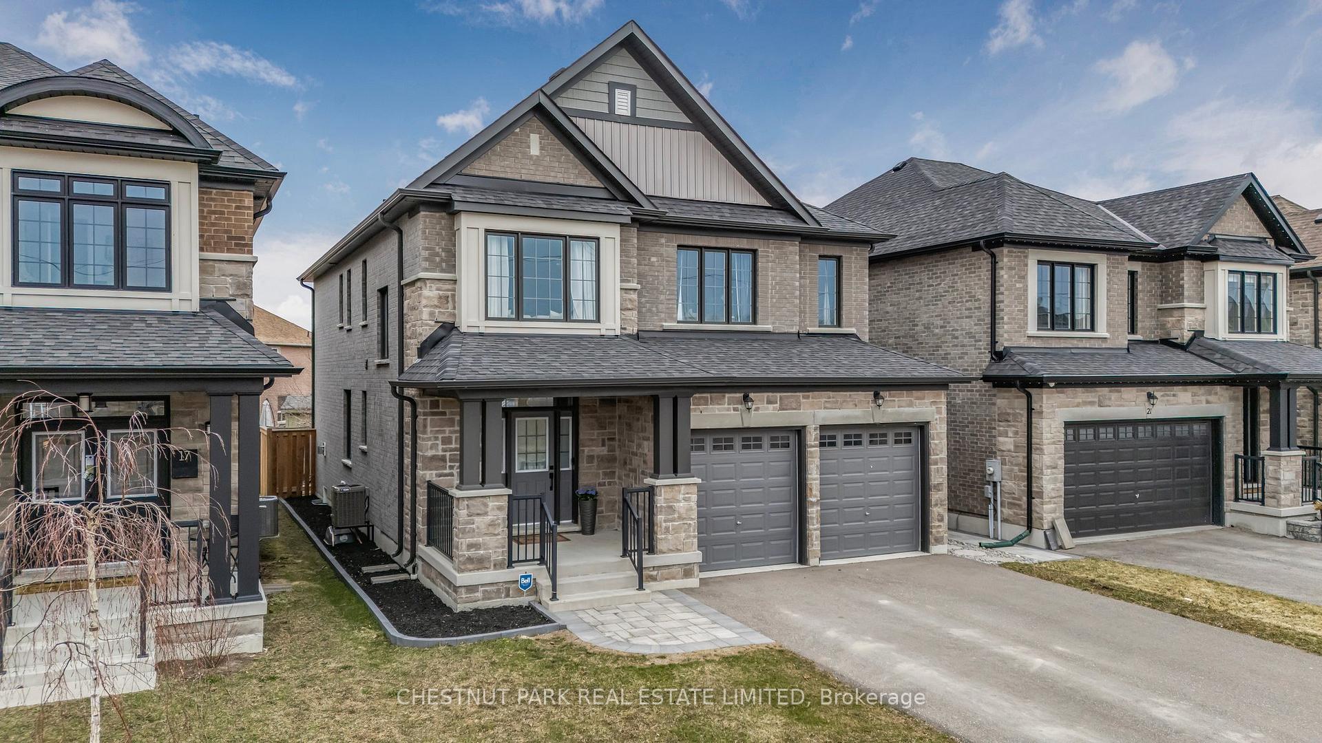 Photo 21 of 19 Low Boulevard, Uxbridge — HOMEH