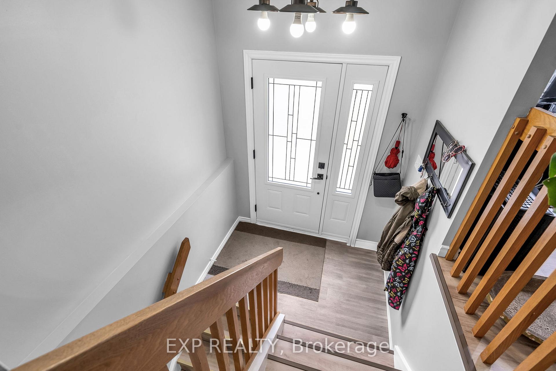 Photo 18 of 122 Glen Oaks Court, Cornwall — HOMEH