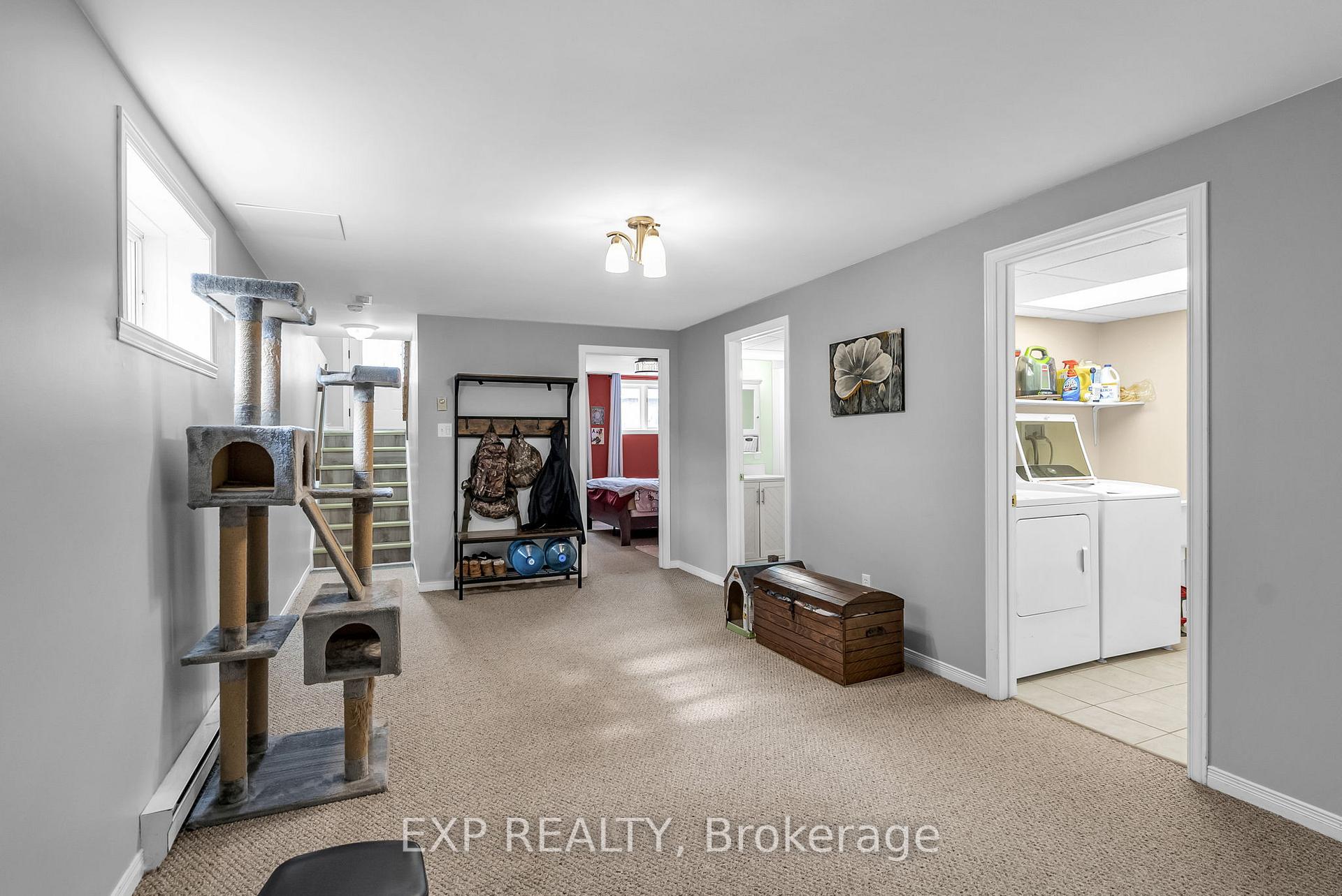 Photo 21 of 122 Glen Oaks Court, Cornwall — HOMEH