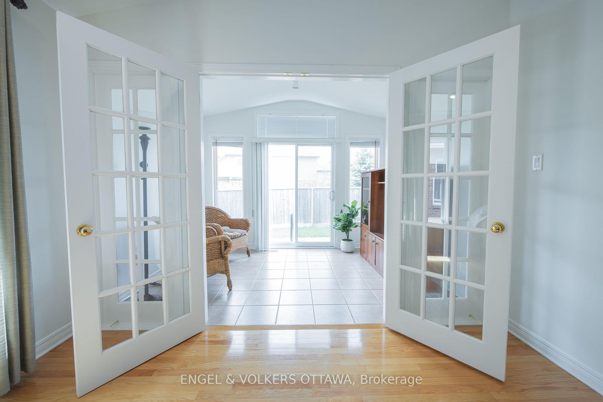 Photo 32 of 4293 Green Gables Lane, Ottawa, Riverside South/Gloucester Glen — HOMEH