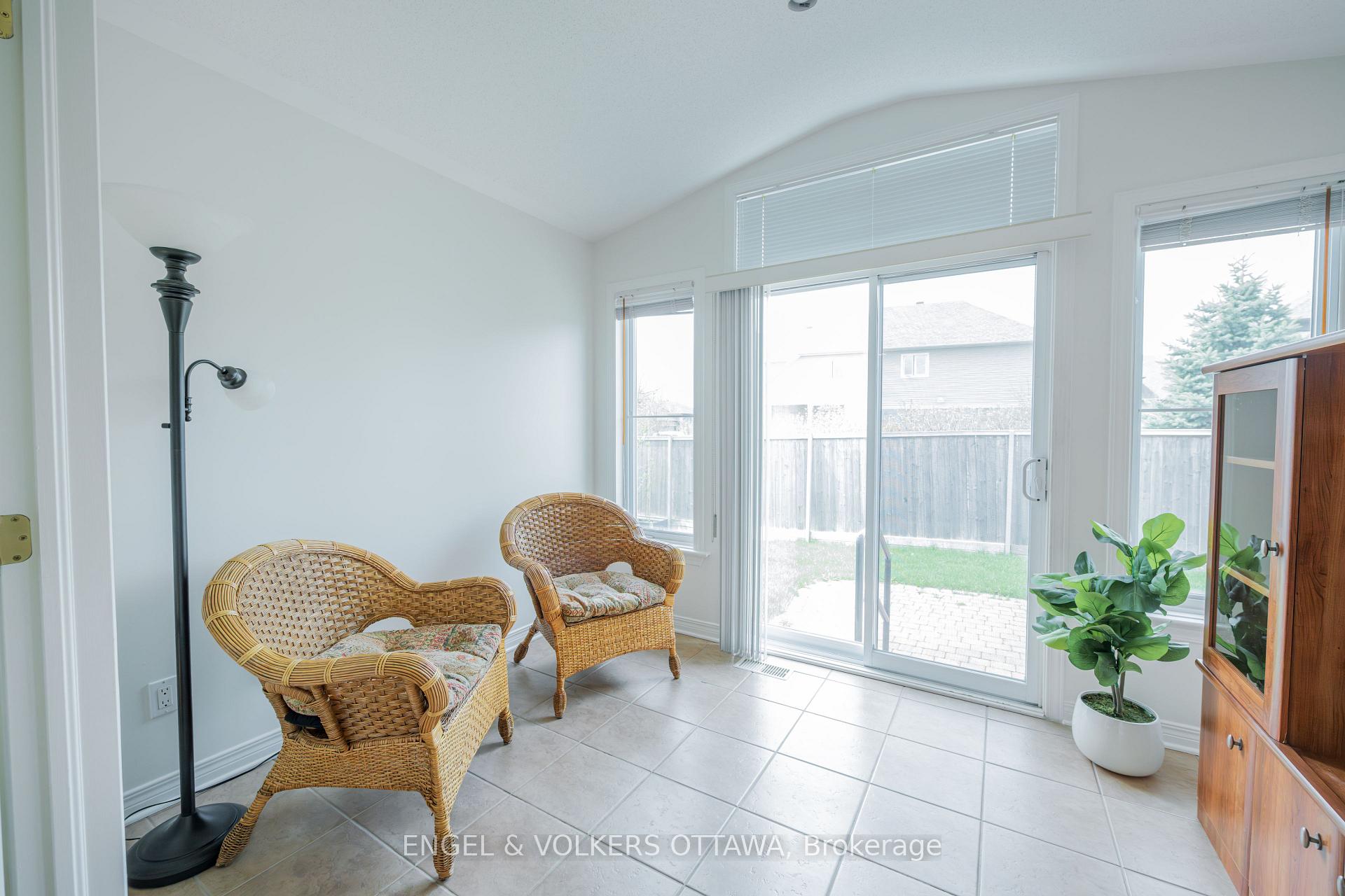 Photo 35 of 4293 Green Gables Lane, Ottawa, Riverside South/Gloucester Glen — HOMEH