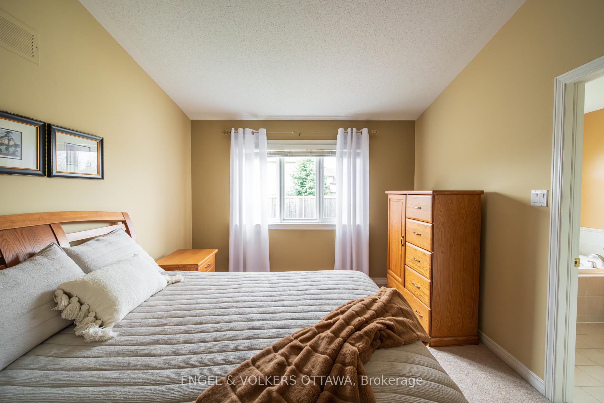 Photo 65 of 4293 Green Gables Lane, Ottawa, Riverside South/Gloucester Glen — HOMEH