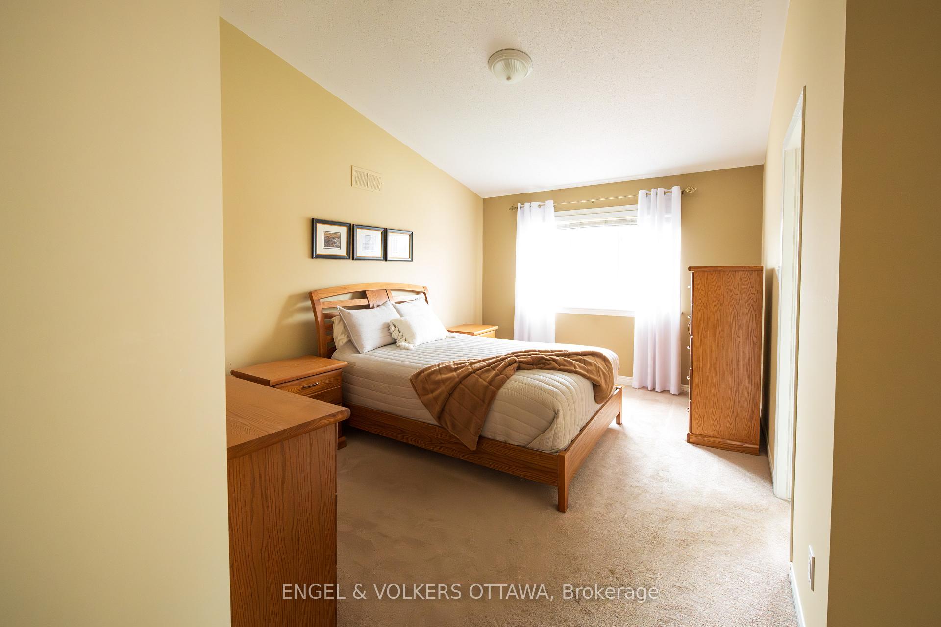 Photo 66 of 4293 Green Gables Lane, Ottawa, Riverside South/Gloucester Glen — HOMEH