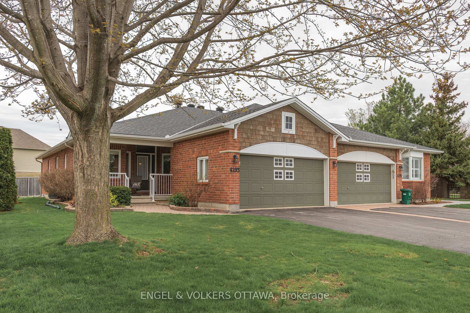 Photo 4 of 4293 Green Gables Lane, Ottawa, Riverside South/Gloucester Glen — HOMEH