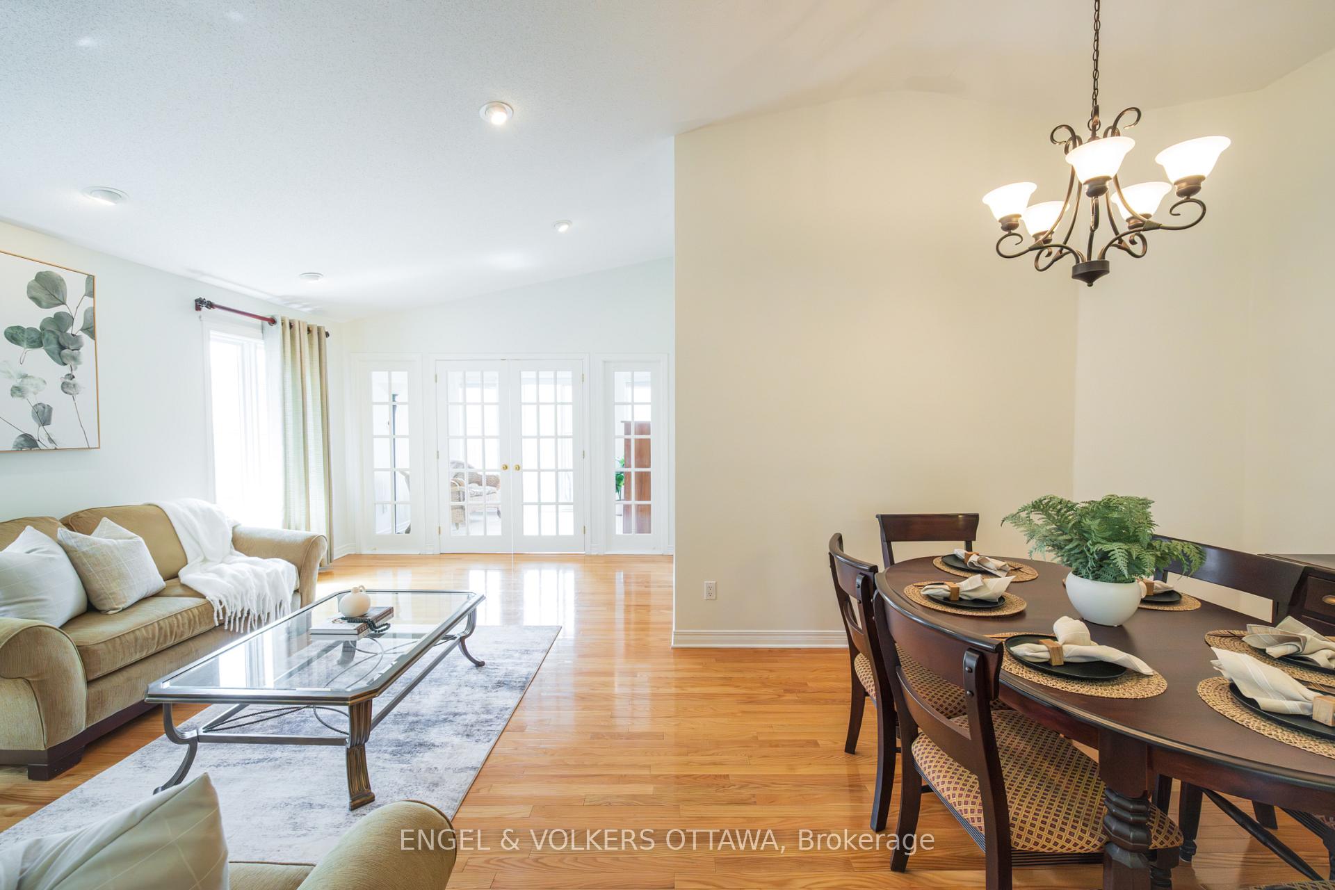 Photo 6 of 4293 Green Gables Lane, Ottawa, Riverside South/Gloucester Glen — HOMEH