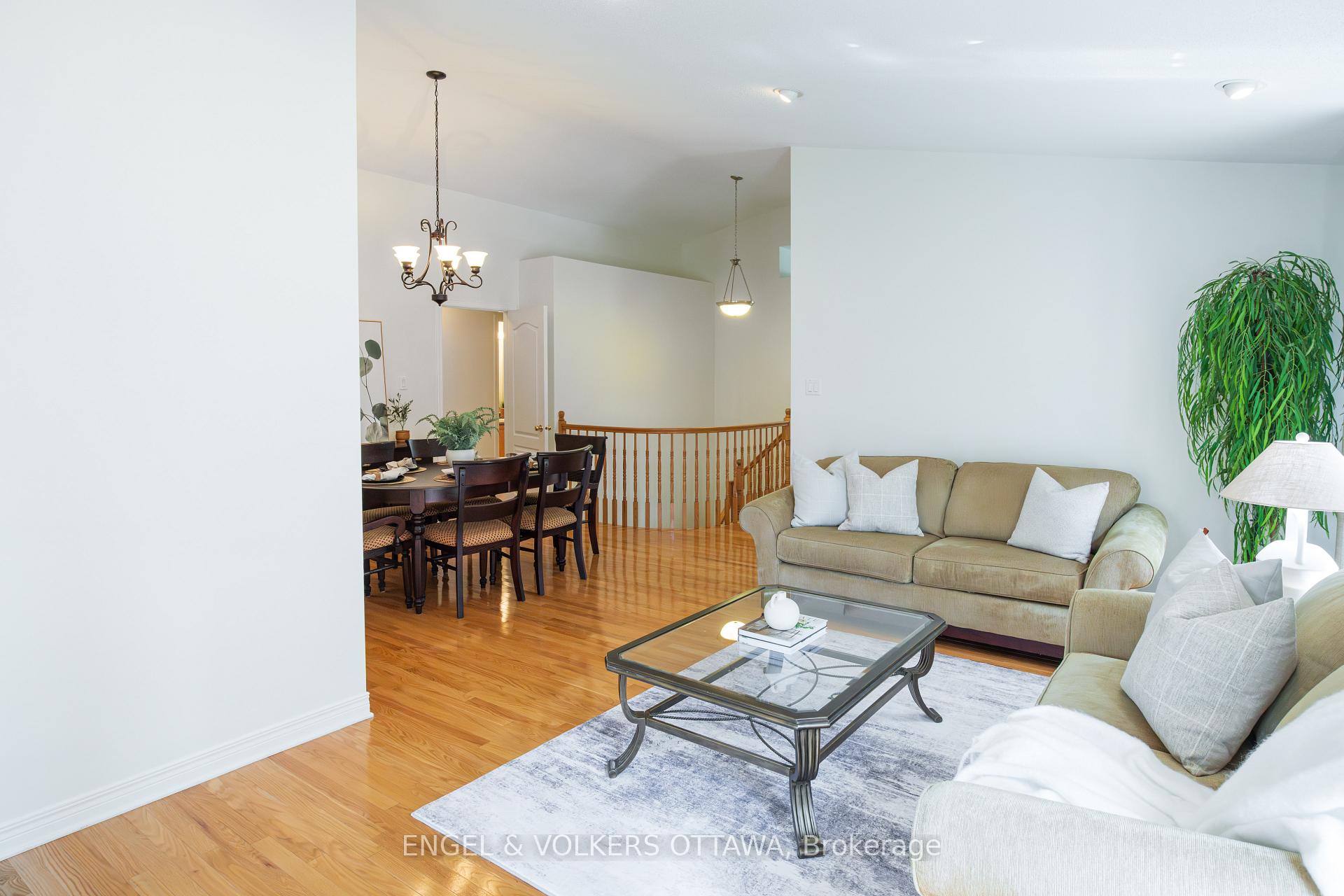Photo 9 of 4293 Green Gables Lane, Ottawa, Riverside South/Gloucester Glen — HOMEH