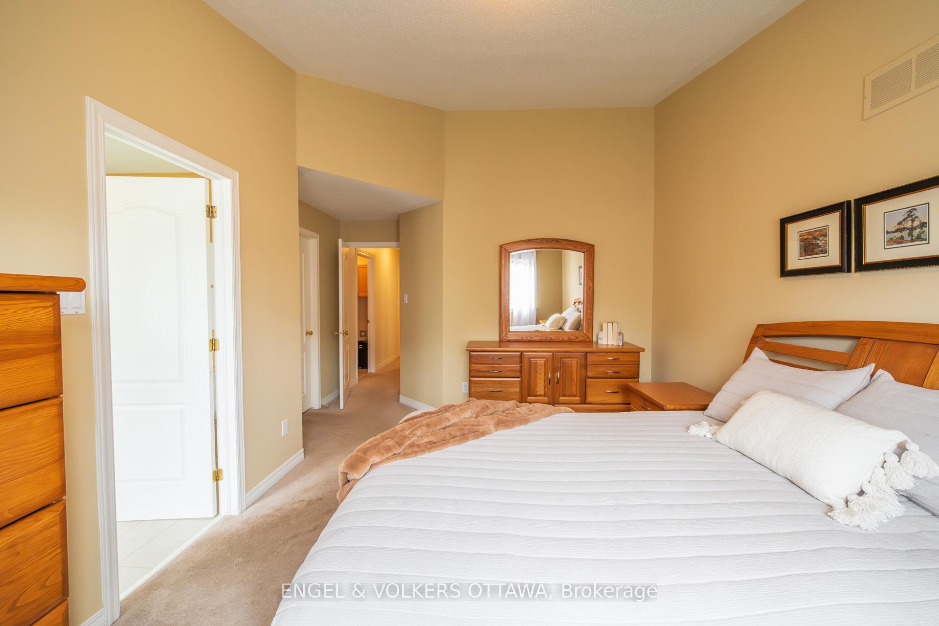 Photo 50 of 4293 Green Gables Lane, Ottawa, Riverside South/Gloucester Glen — HOMEH