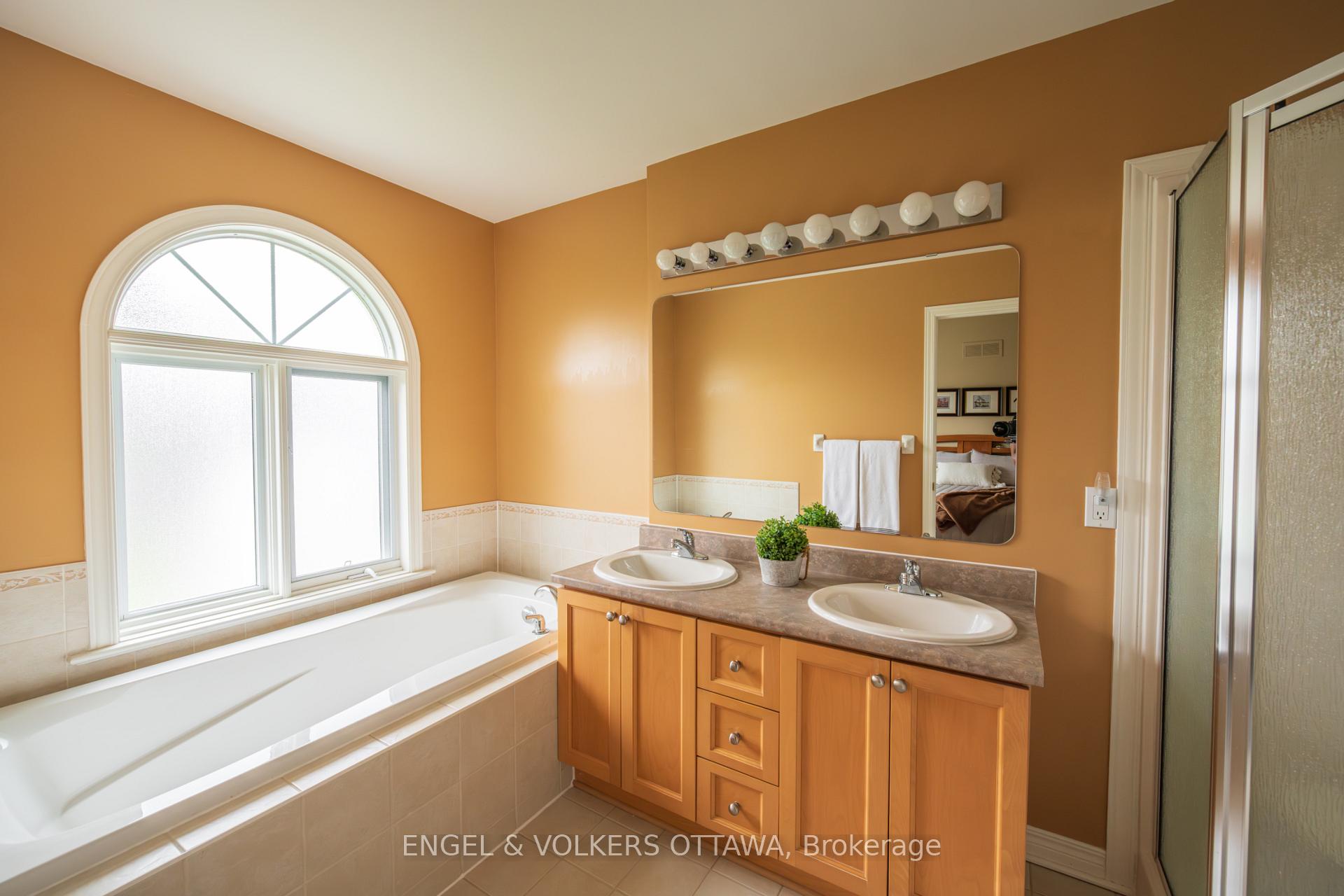 Photo 51 of 4293 Green Gables Lane, Ottawa, Riverside South/Gloucester Glen — HOMEH