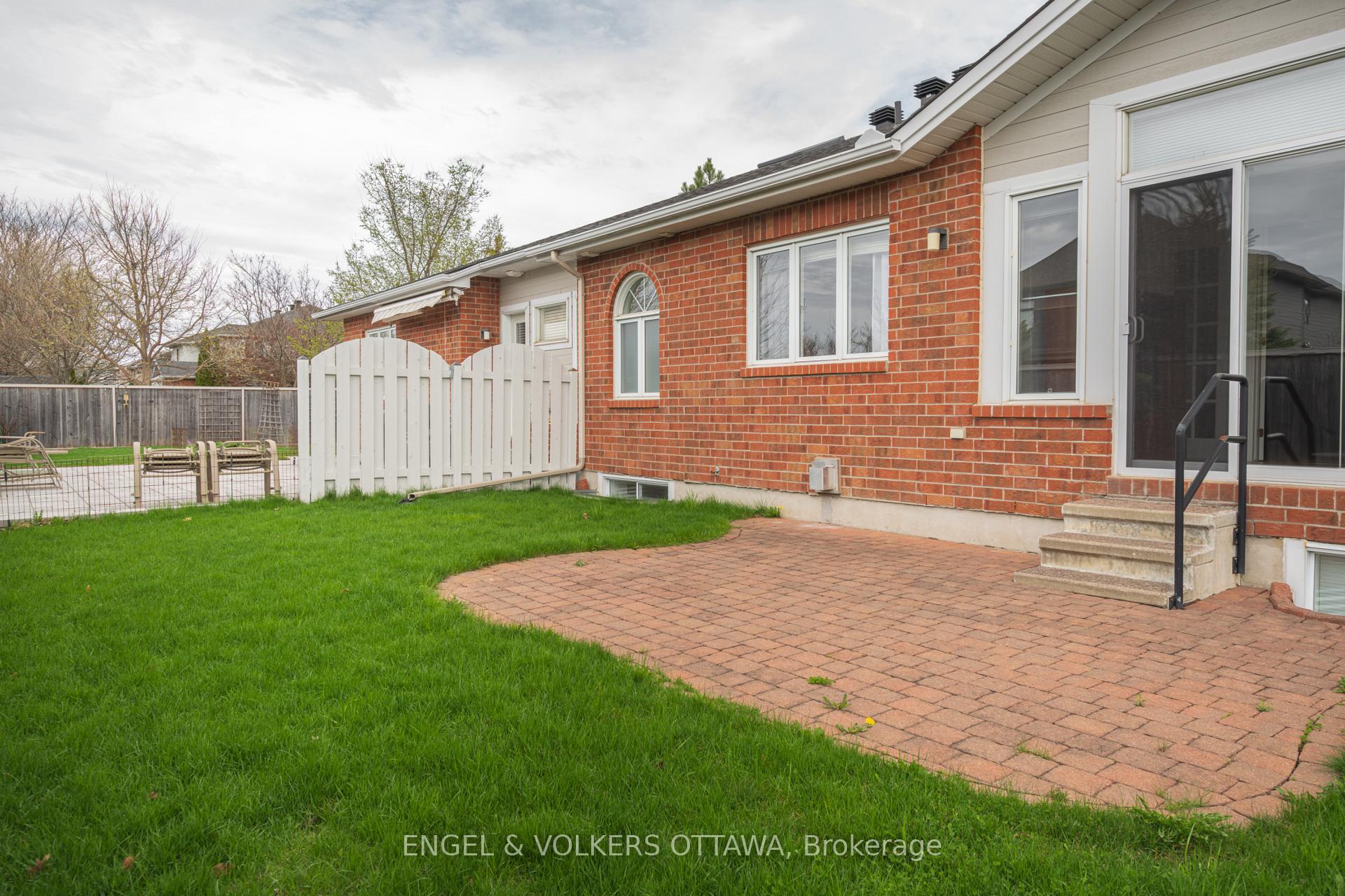 Photo 90 of 4293 Green Gables Lane, Ottawa, Riverside South/Gloucester Glen — HOMEH