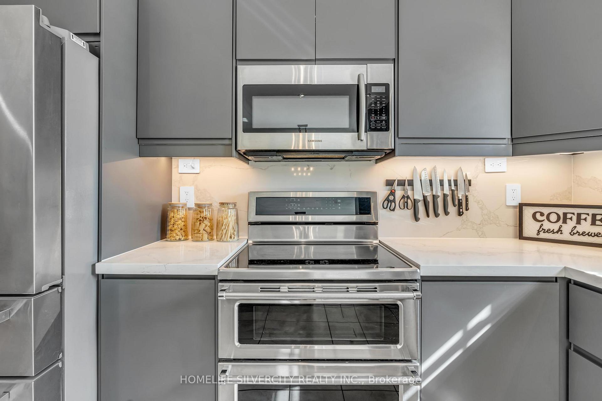 Photo 19 of 8 Orchid Drive, Brampton, Northwest Sandalwood Parkway — HOMEH