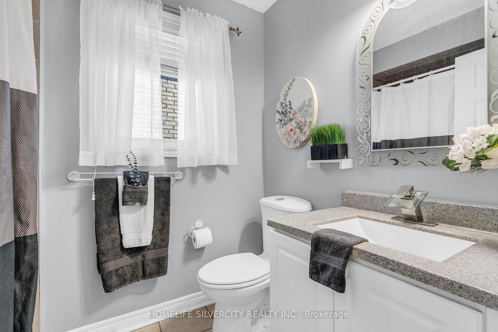 Photo 64 of 8 Orchid Drive, Brampton, Northwest Sandalwood Parkway — HOMEH