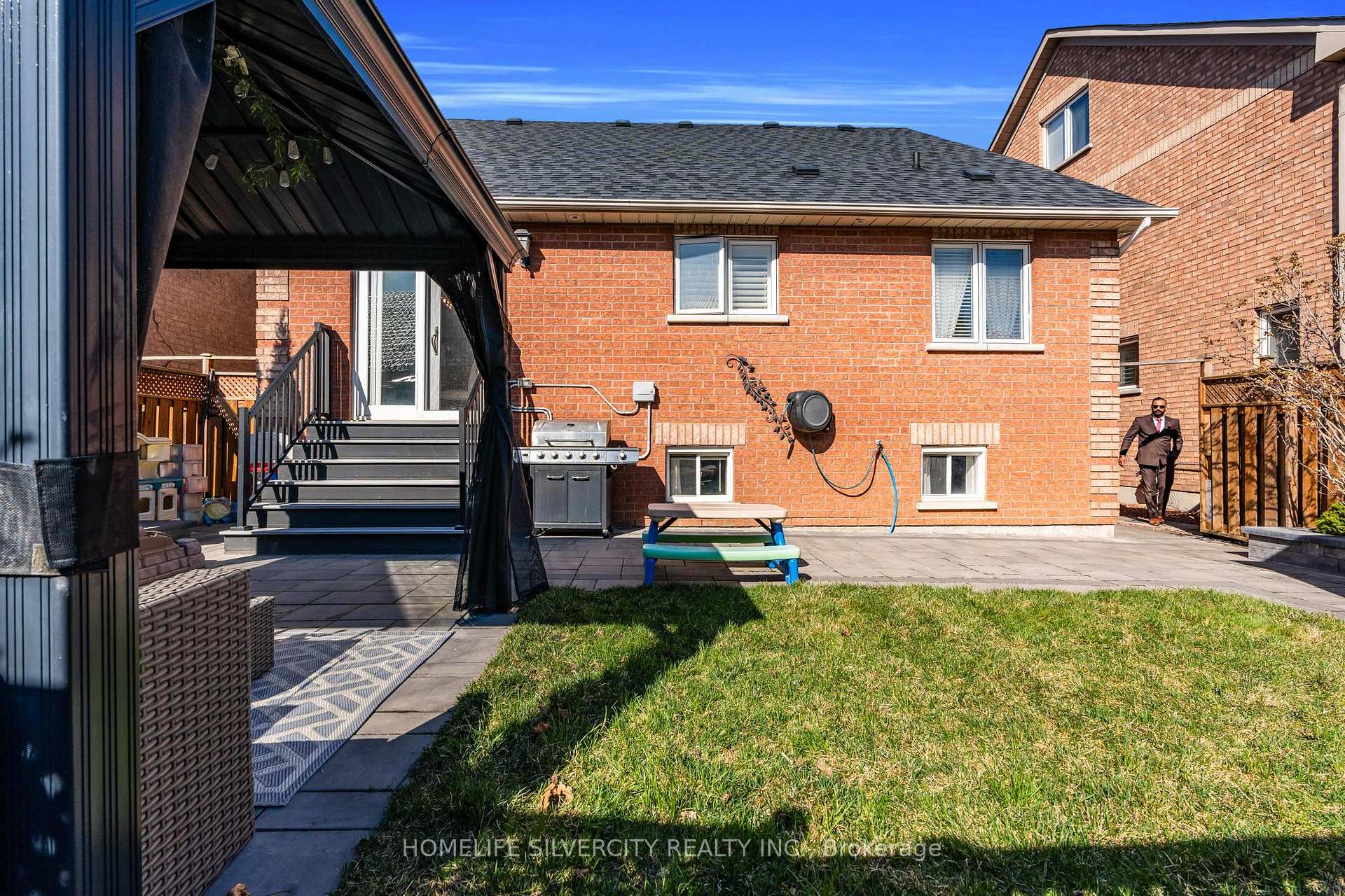 Photo 99 of 8 Orchid Drive, Brampton, Northwest Sandalwood Parkway — HOMEH