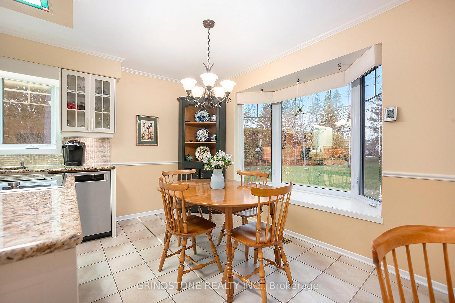 Photo 33 of 10 Barcham Crescent, Ottawa, Barrhaven - Hearts Desire — HOMEH