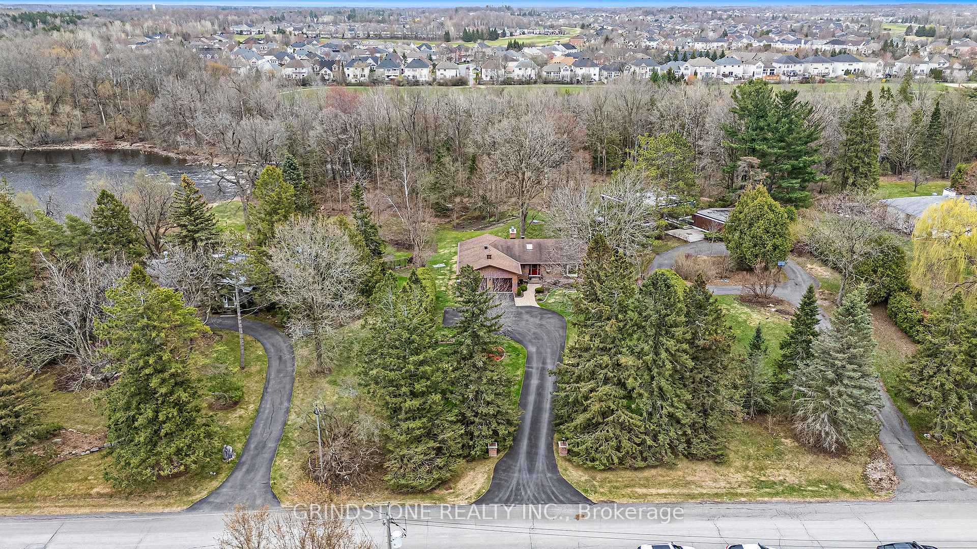 Photo 54 of 10 Barcham Crescent, Ottawa, Barrhaven - Hearts Desire — HOMEH