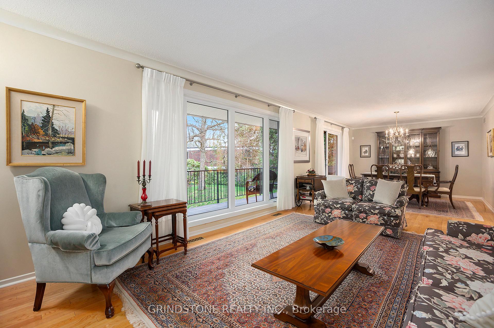 Photo 6 of 10 Barcham Crescent, Ottawa, Barrhaven - Hearts Desire — HOMEH