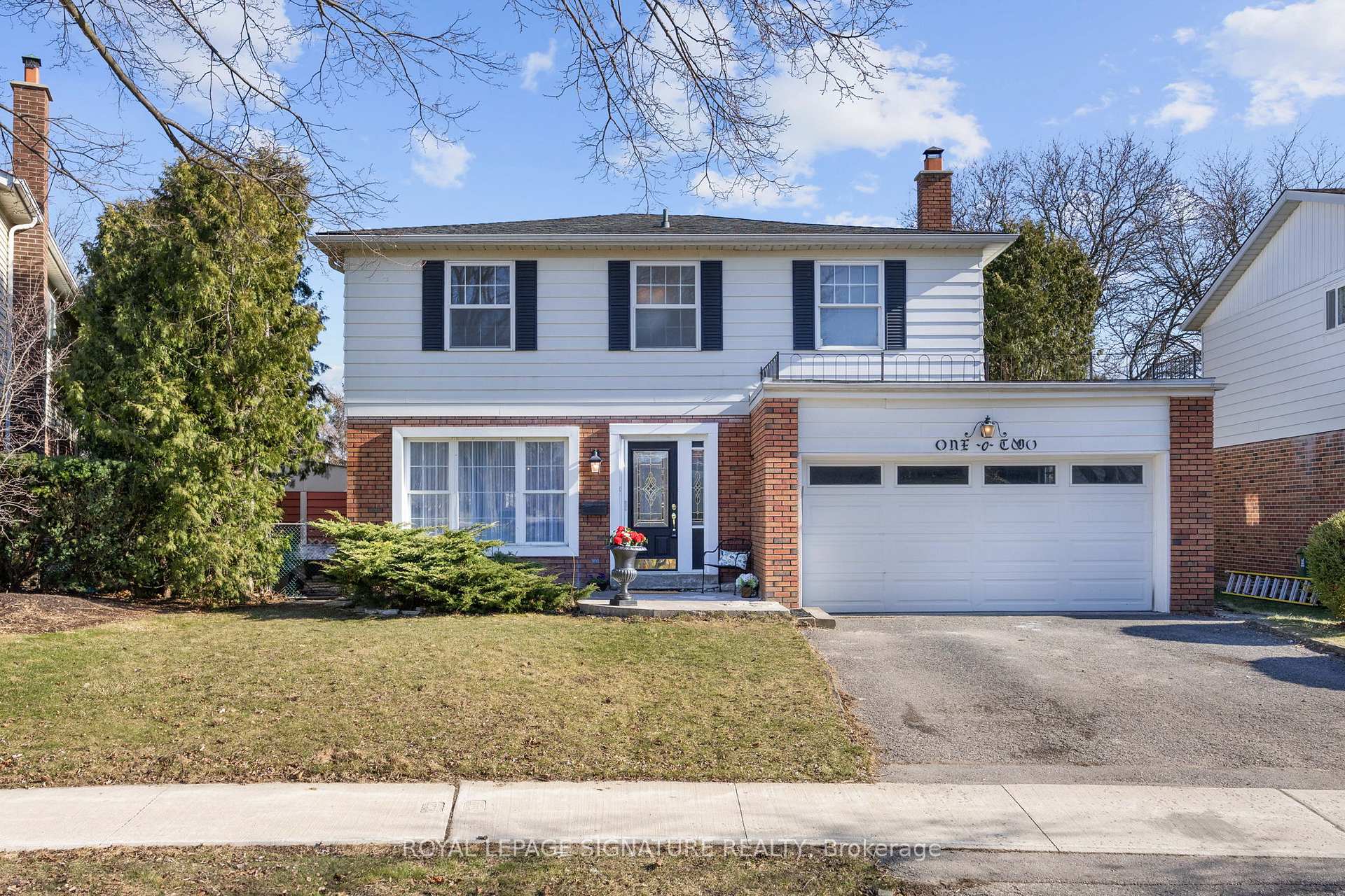 Photo 1 of 102 Rainier Square, Scarborough, L'Amoreaux — HOMEH
