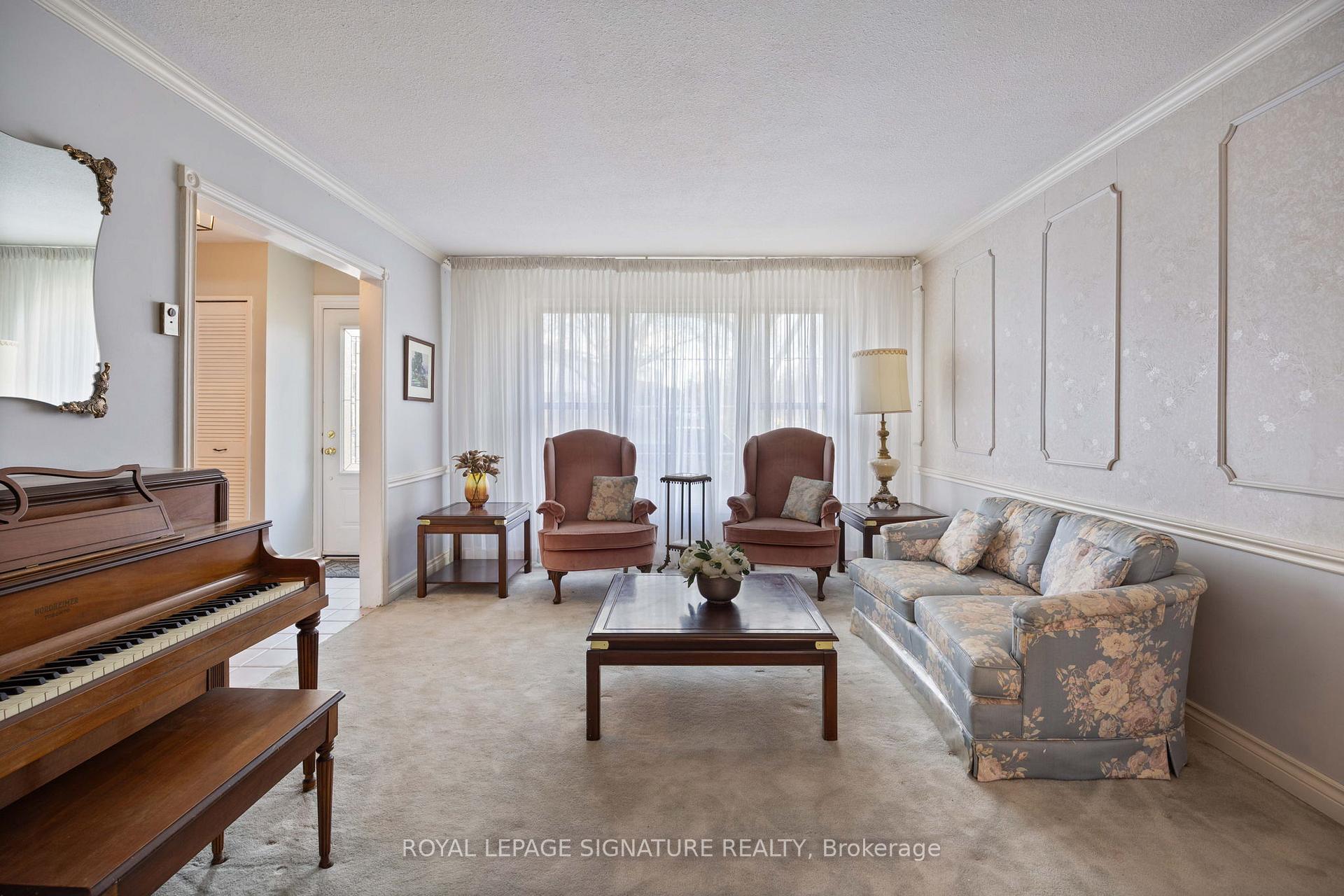 Photo 7 of 102 Rainier Square, Scarborough, L'Amoreaux — HOMEH