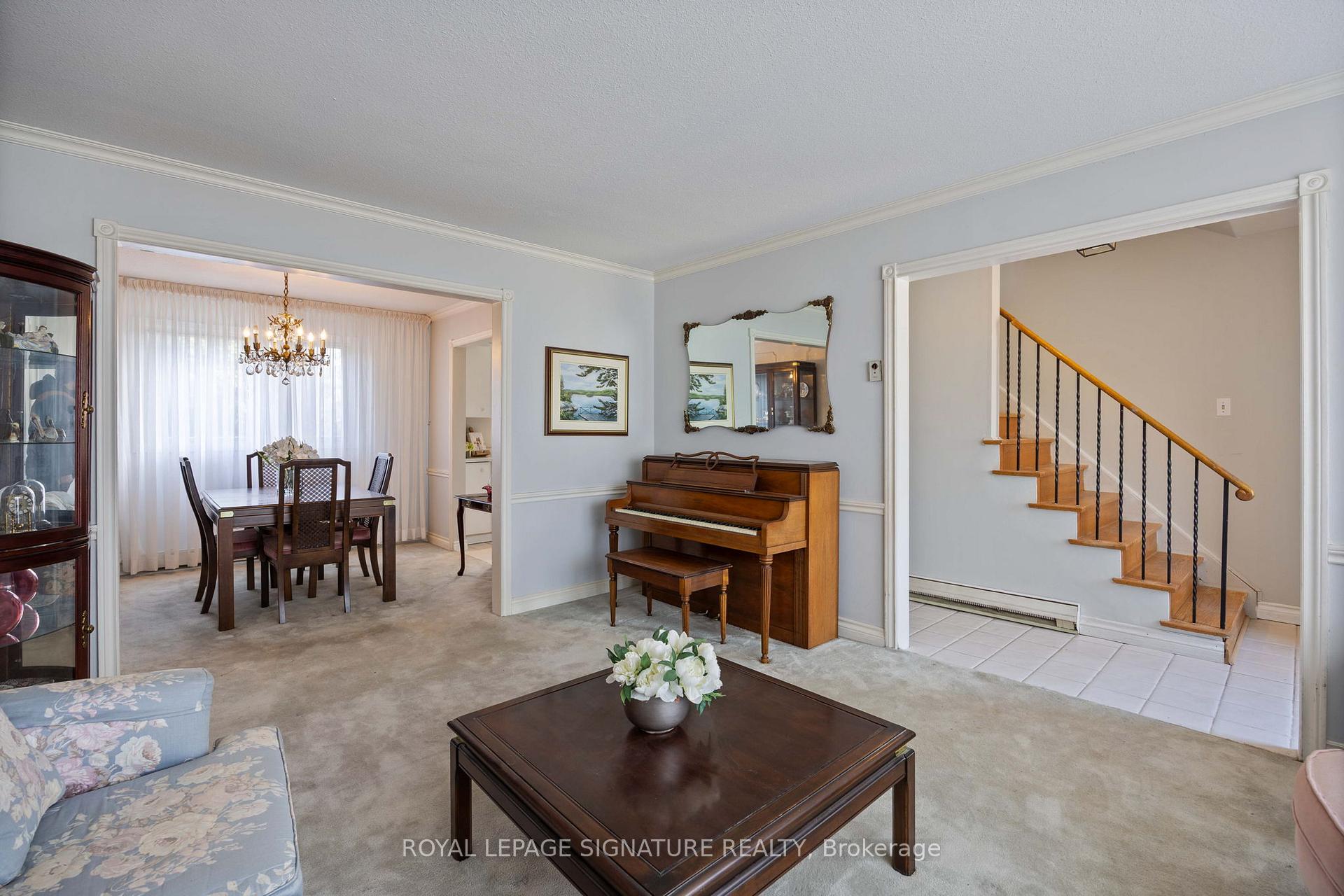 Photo 8 of 102 Rainier Square, Scarborough, L'Amoreaux — HOMEH