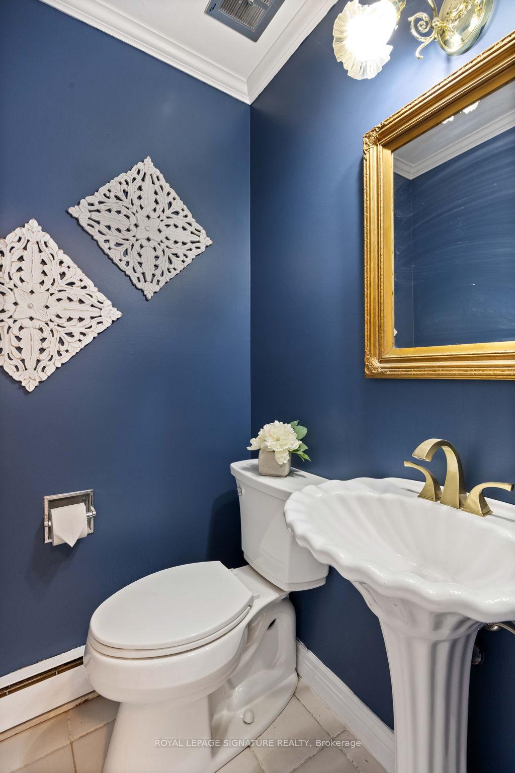 Photo 17 of 102 Rainier Square, Scarborough, L'Amoreaux — HOMEH