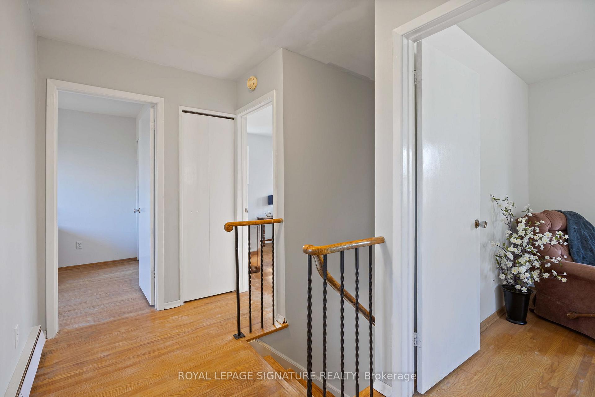 Photo 18 of 102 Rainier Square, Scarborough, L'Amoreaux — HOMEH