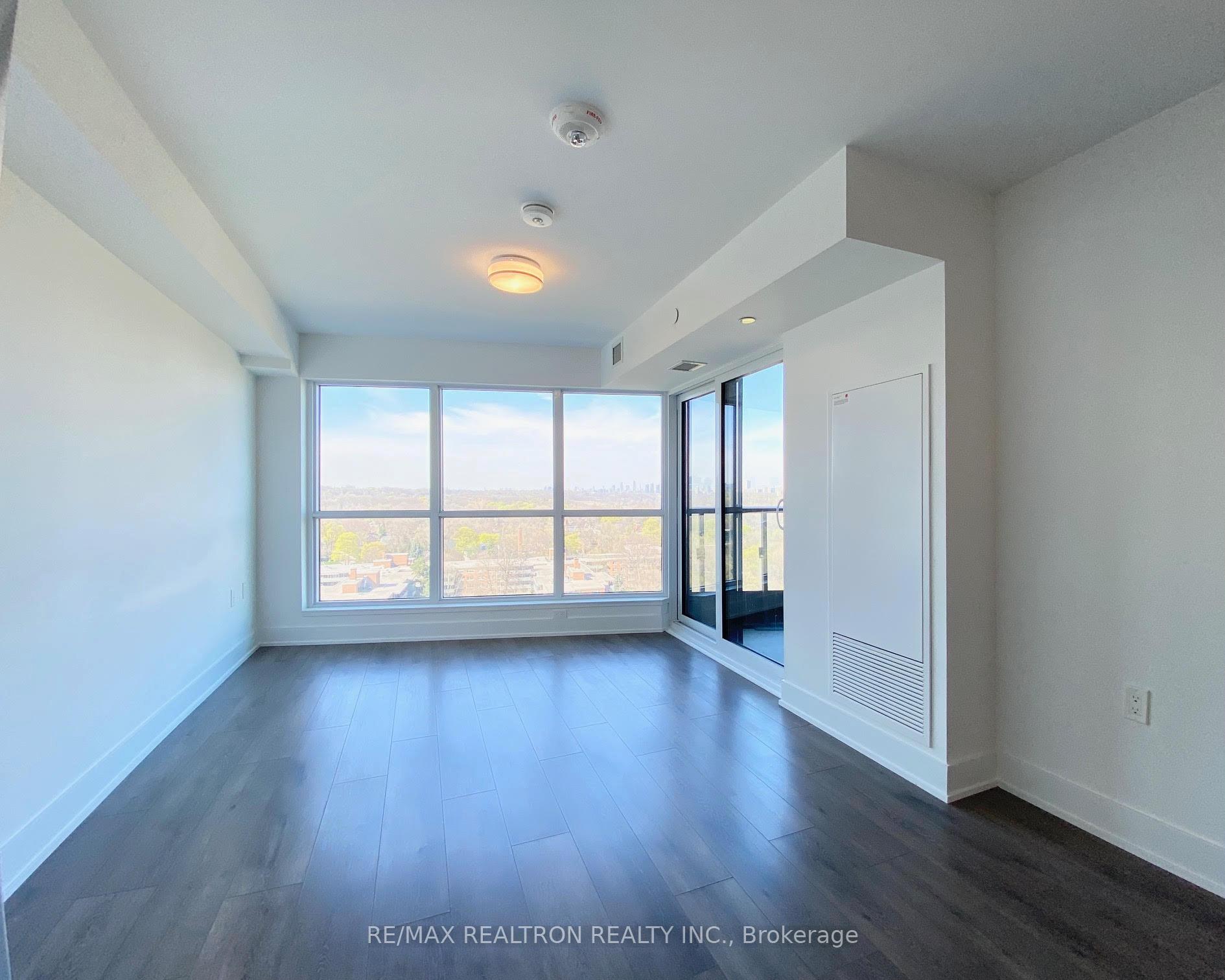 Photo 5 of Unit 1215, 585 Bloor Street E, Toronto, North St. James Town — HOMEH