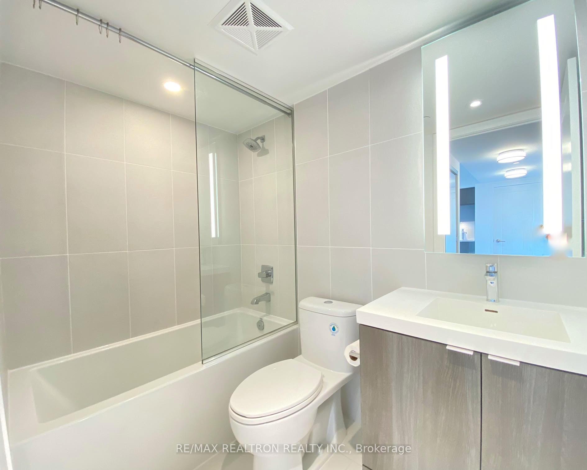 Photo 10 of Unit 1215, 585 Bloor Street E, Toronto, North St. James Town — HOMEH