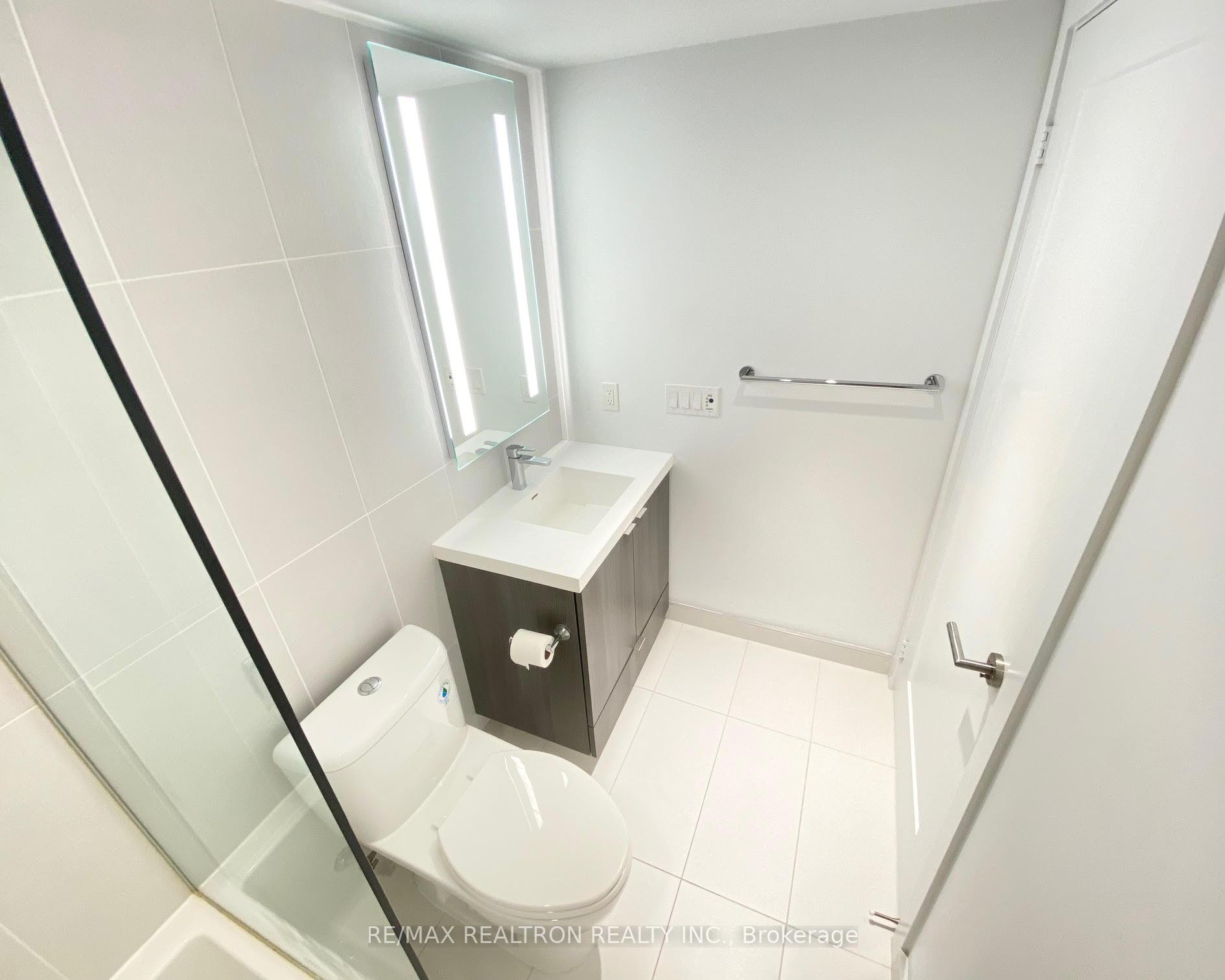 Photo 11 of Unit 1215, 585 Bloor Street E, Toronto, North St. James Town — HOMEH