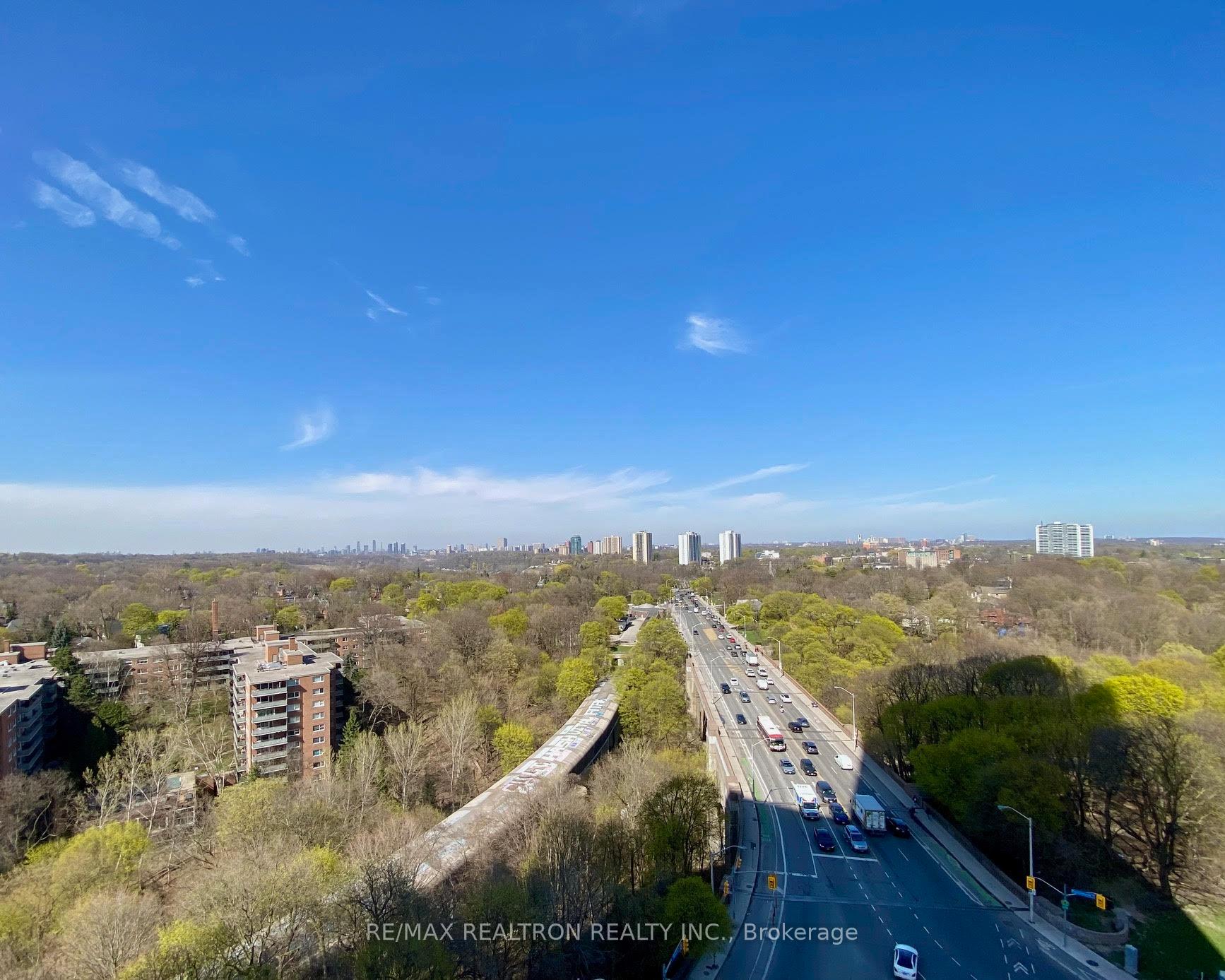 Photo 13 of Unit 1215, 585 Bloor Street E, Toronto, North St. James Town — HOMEH