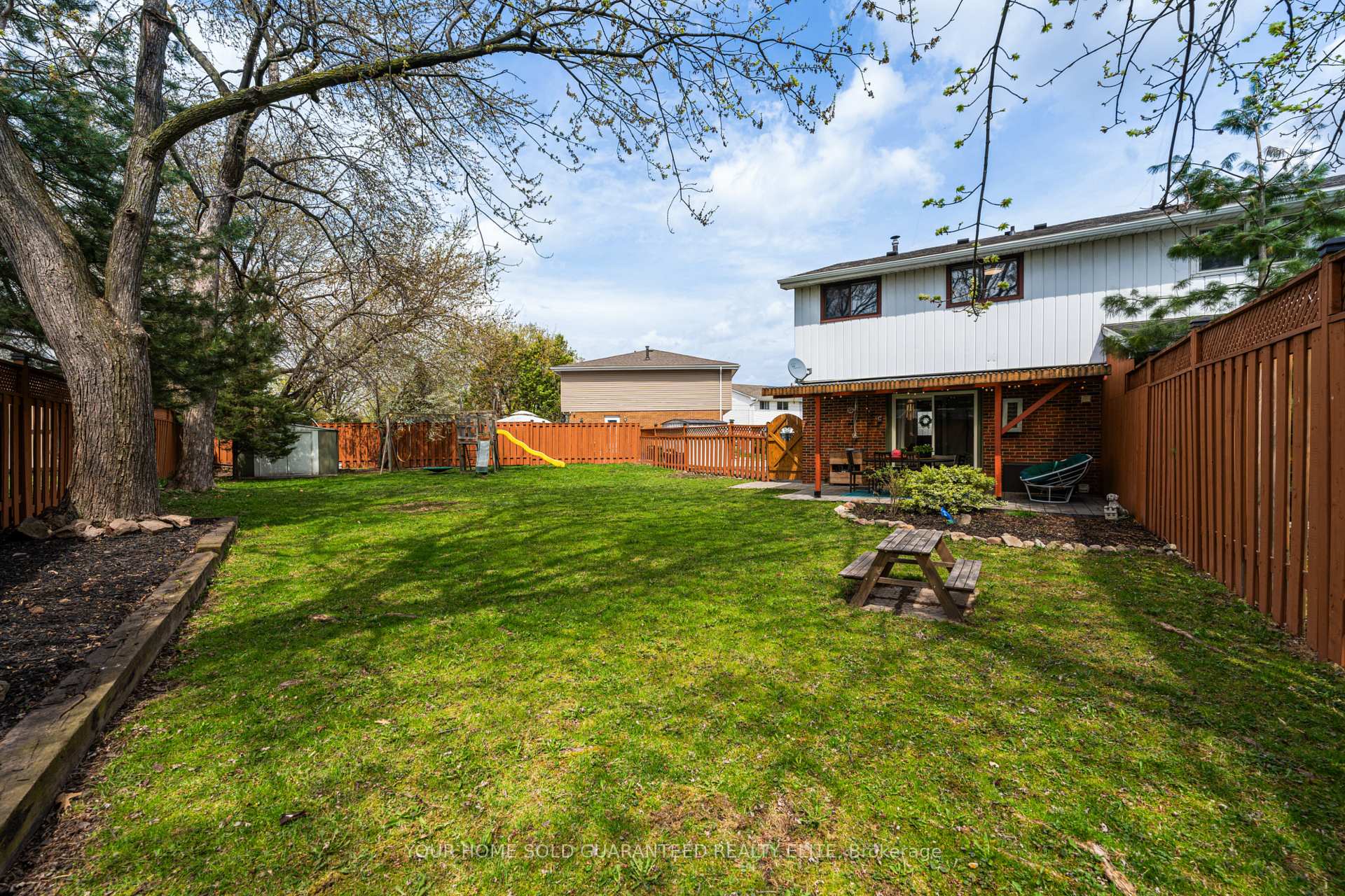 Photo 2 of 17 Brendan Court, Hamilton, Berrisfield — HOMEH