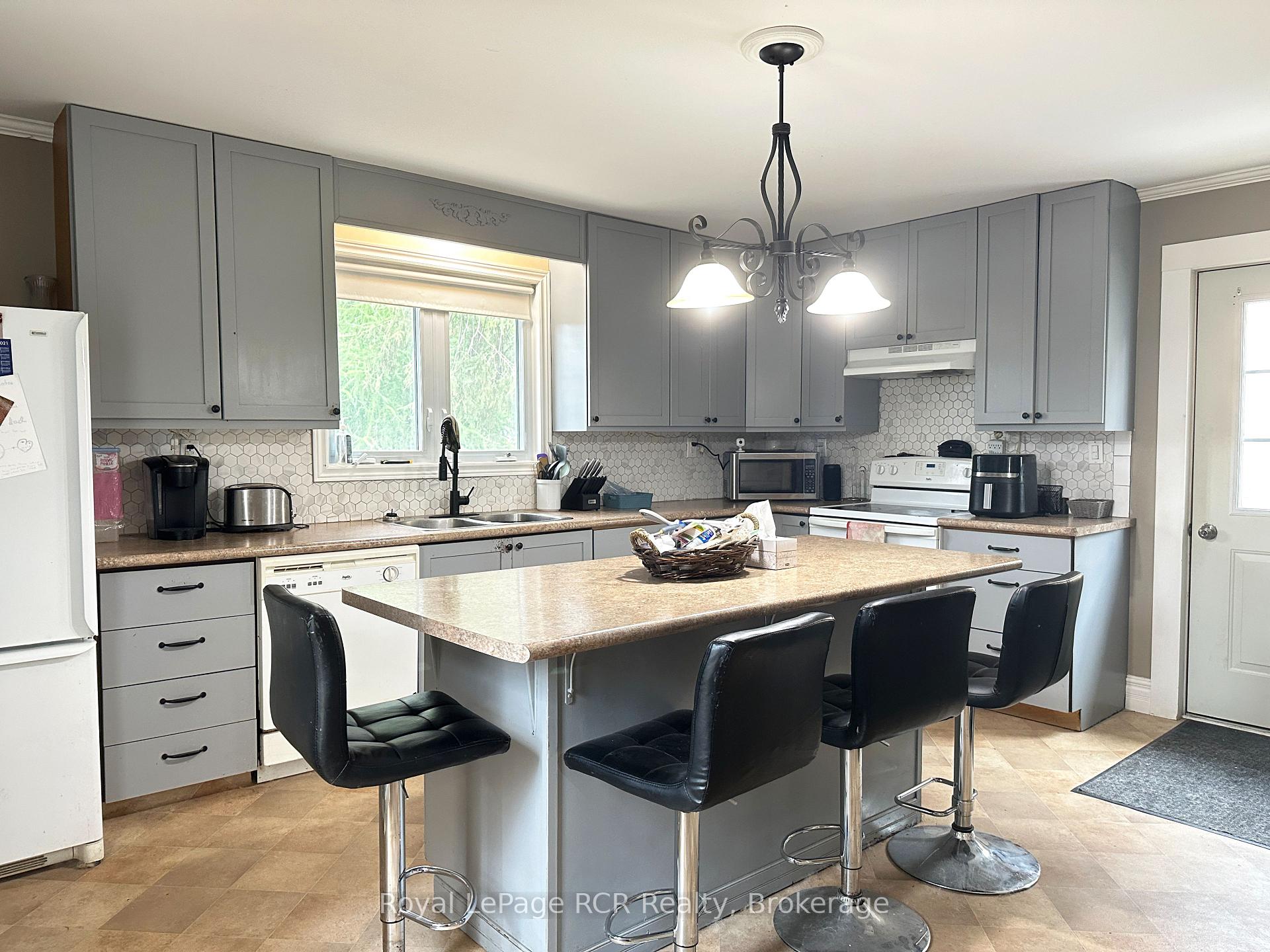 Photo 12 of 403 7th Avenue, Hanover — HOMEH