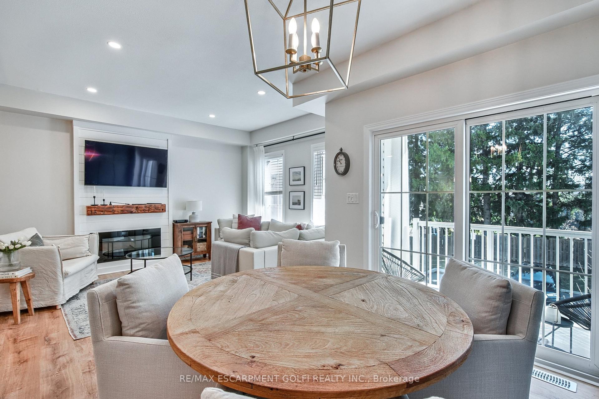 Photo 17 of 9 Pipe Avenue, Hamilton, Ancaster — HOMEH