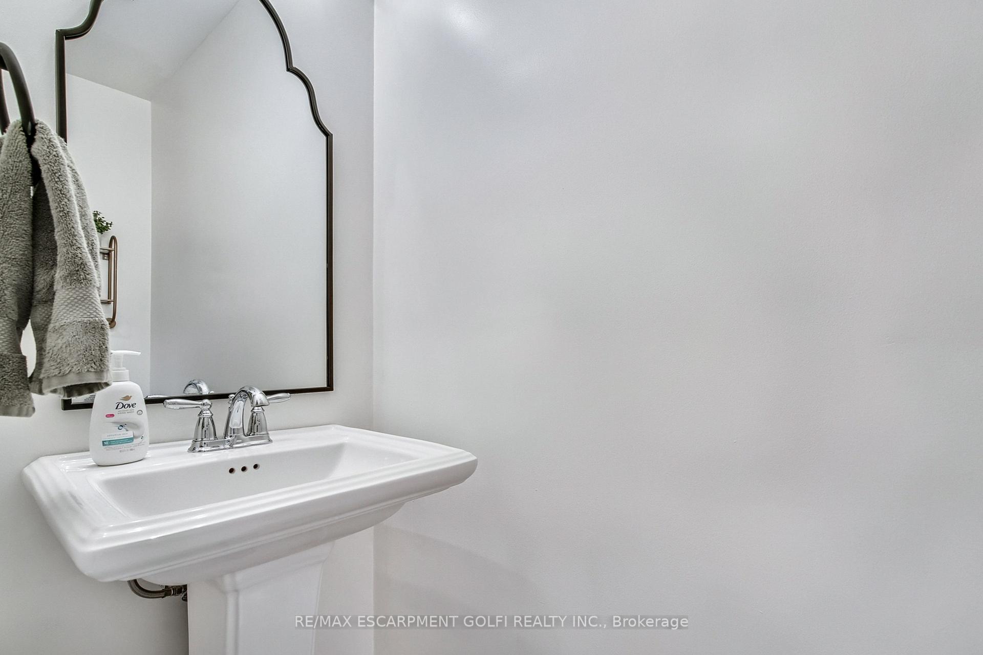 Photo 28 of 9 Pipe Avenue, Hamilton, Ancaster — HOMEH