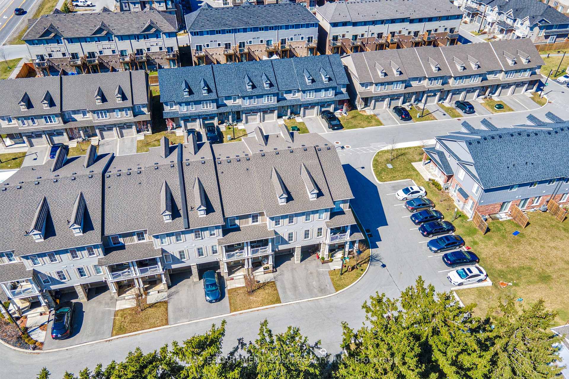Photo 38 of 9 Pipe Avenue, Hamilton, Ancaster — HOMEH