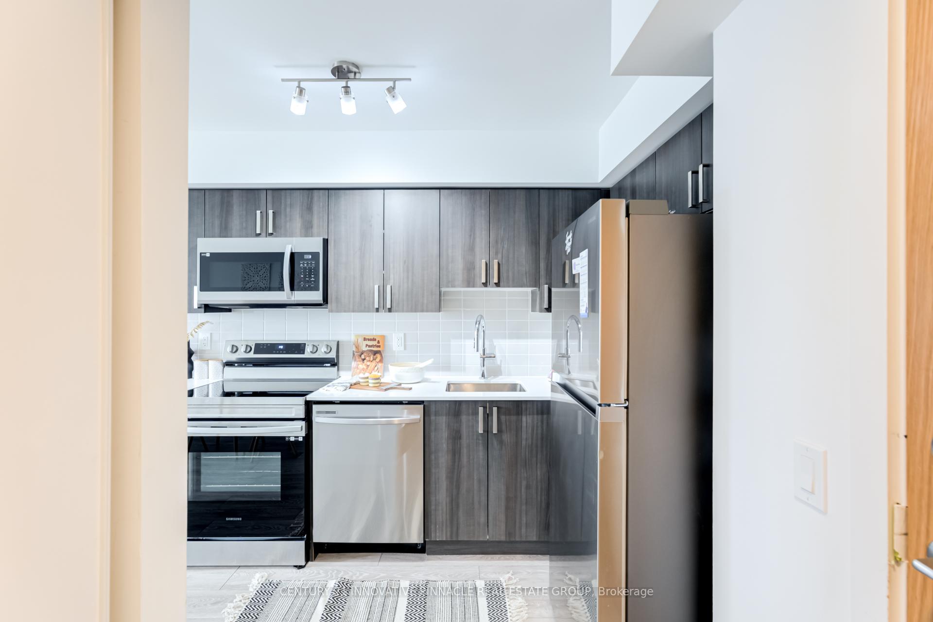 Photo 4 of Unit 1005, 1455 Celebration Drive, Pickering, Bay Ridges — HOMEH