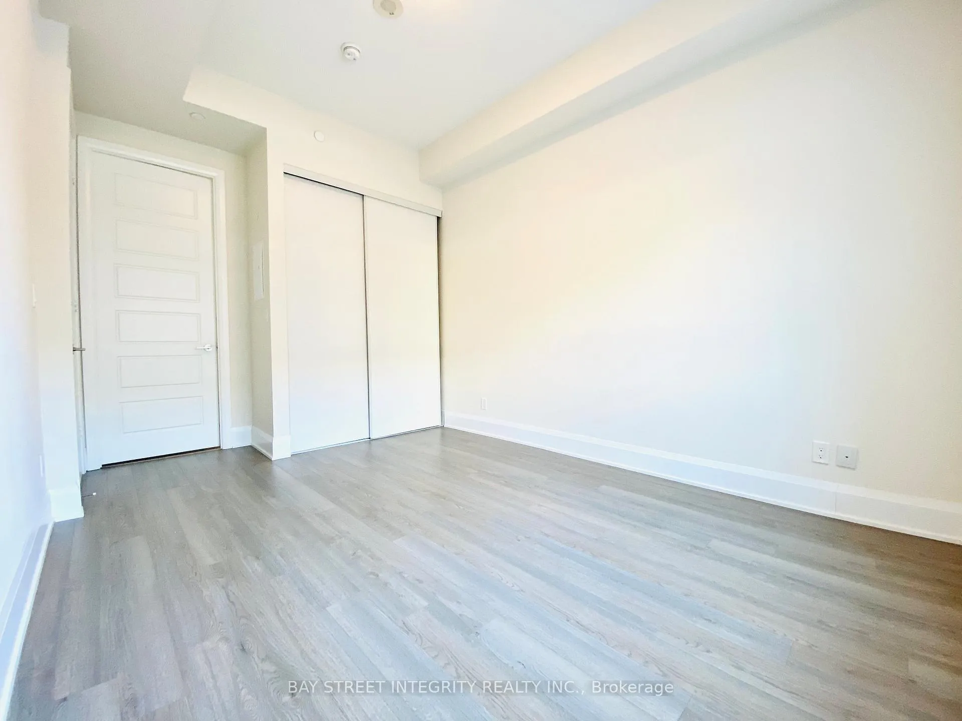 Photo 6 of Unit 232, 15 Water Walk Drive, Markham, Unionville — HOMEH