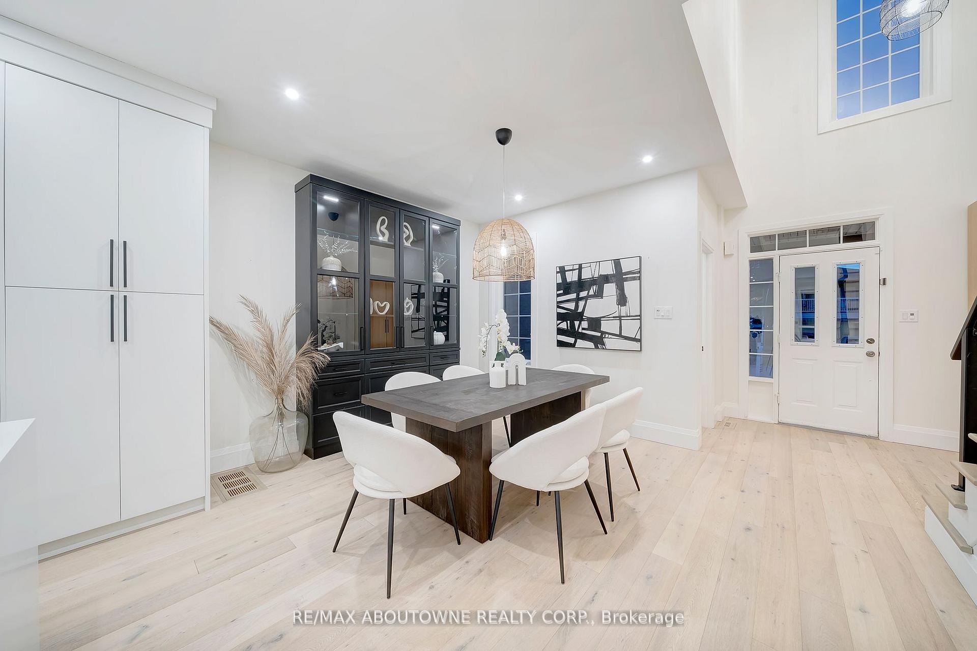 Photo 6 of 23 Timberland Drive, Vaughan, Vellore Village — HOMEH