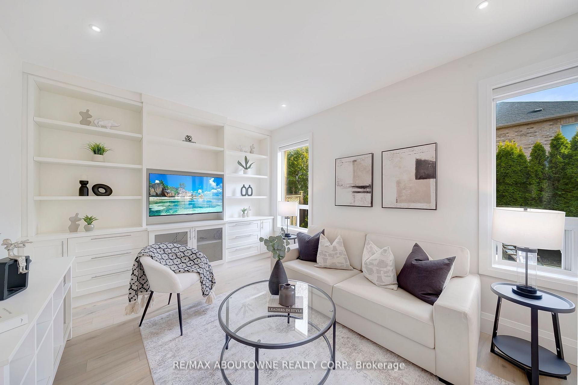 Photo 17 of 23 Timberland Drive, Vaughan, Vellore Village — HOMEH