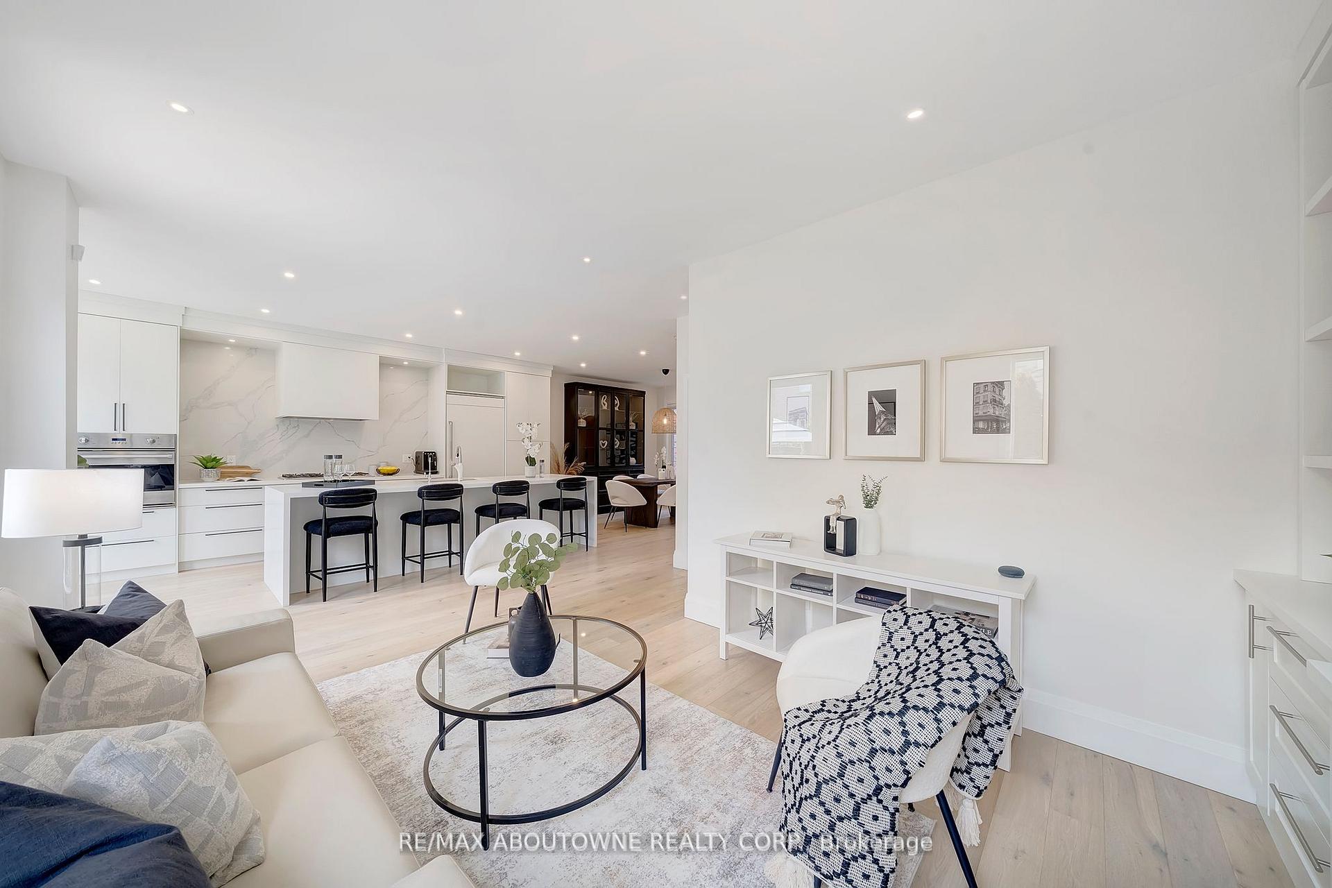 Photo 19 of 23 Timberland Drive, Vaughan, Vellore Village — HOMEH