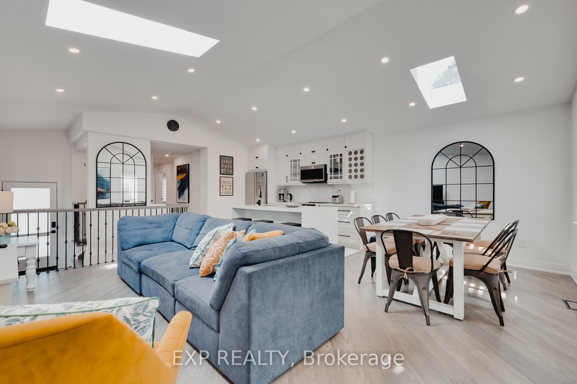 Photo 6 of 124 Bond Street N, Hamilton, Westdale — HOMEH