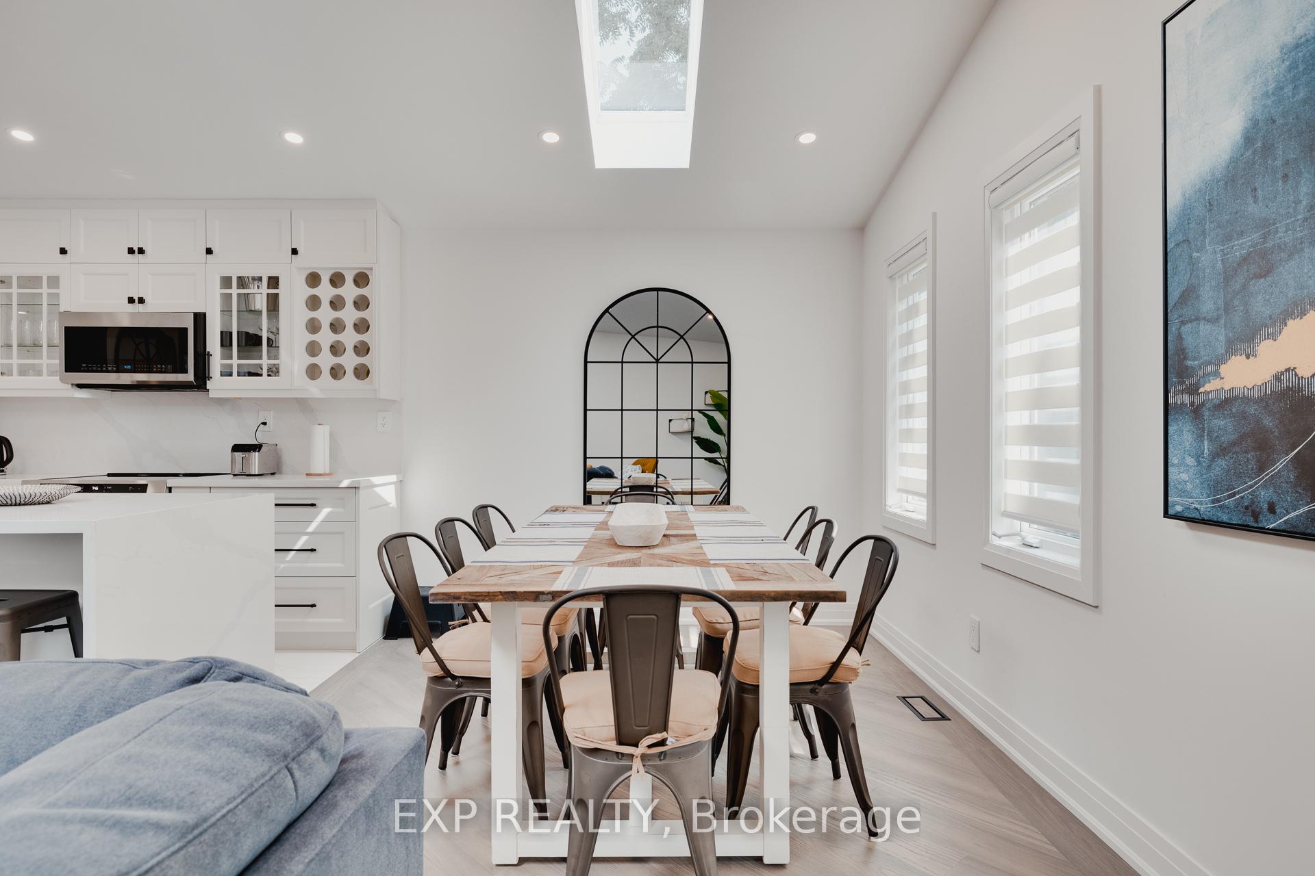 Photo 12 of 124 Bond Street N, Hamilton, Westdale — HOMEH