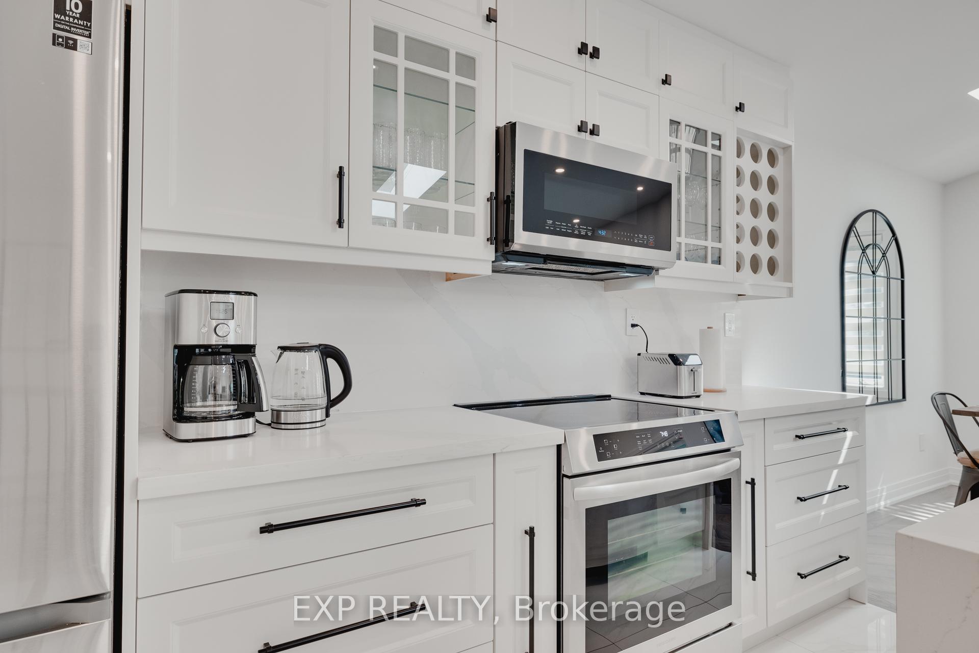 Photo 13 of 124 Bond Street N, Hamilton, Westdale — HOMEH