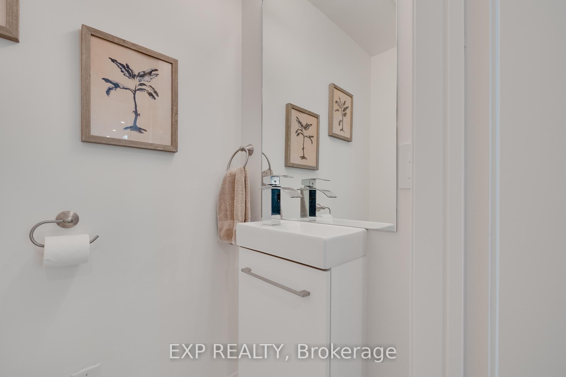 Photo 14 of 124 Bond Street N, Hamilton, Westdale — HOMEH