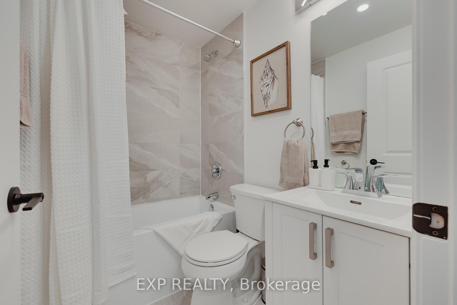 Photo 15 of 124 Bond Street N, Hamilton, Westdale — HOMEH