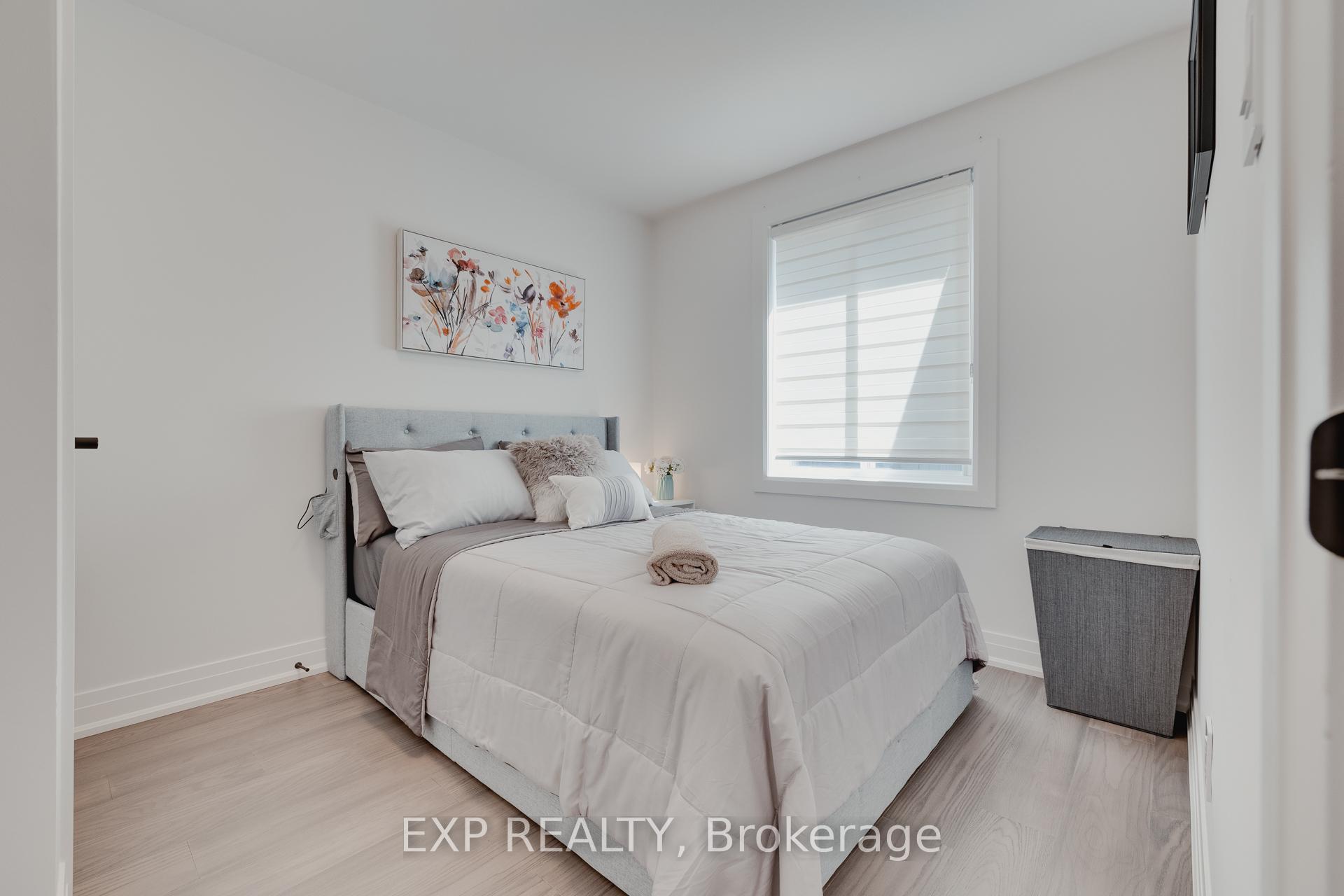 Photo 16 of 124 Bond Street N, Hamilton, Westdale — HOMEH