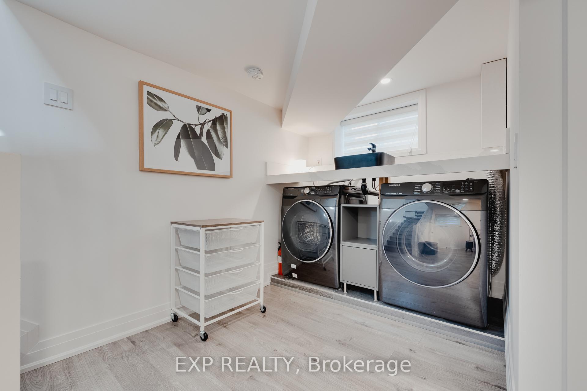 Photo 21 of 124 Bond Street N, Hamilton, Westdale — HOMEH