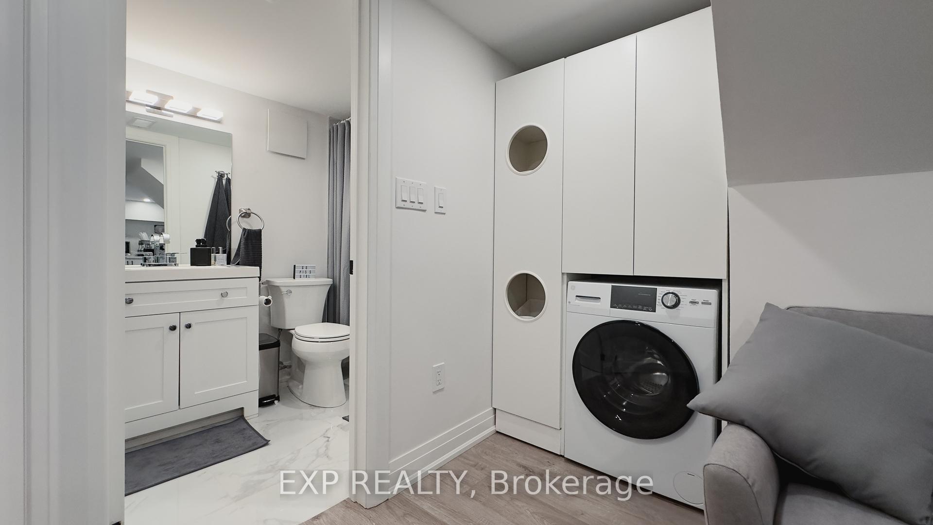 Photo 24 of 124 Bond Street N, Hamilton, Westdale — HOMEH