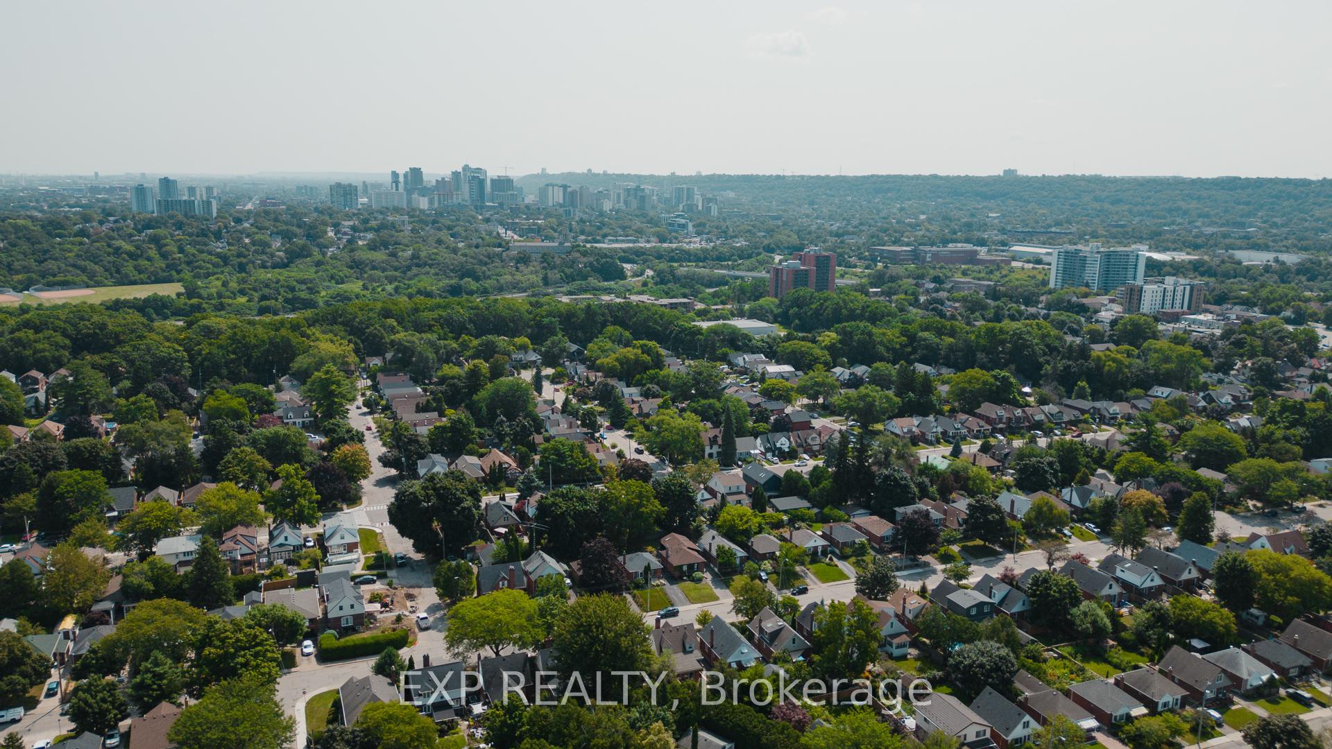 Photo 33 of 124 Bond Street N, Hamilton, Westdale — HOMEH